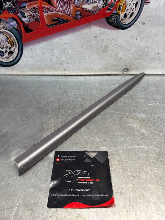 Modanatura protettiva posteriore destra Porsche 928, usata 92855904203