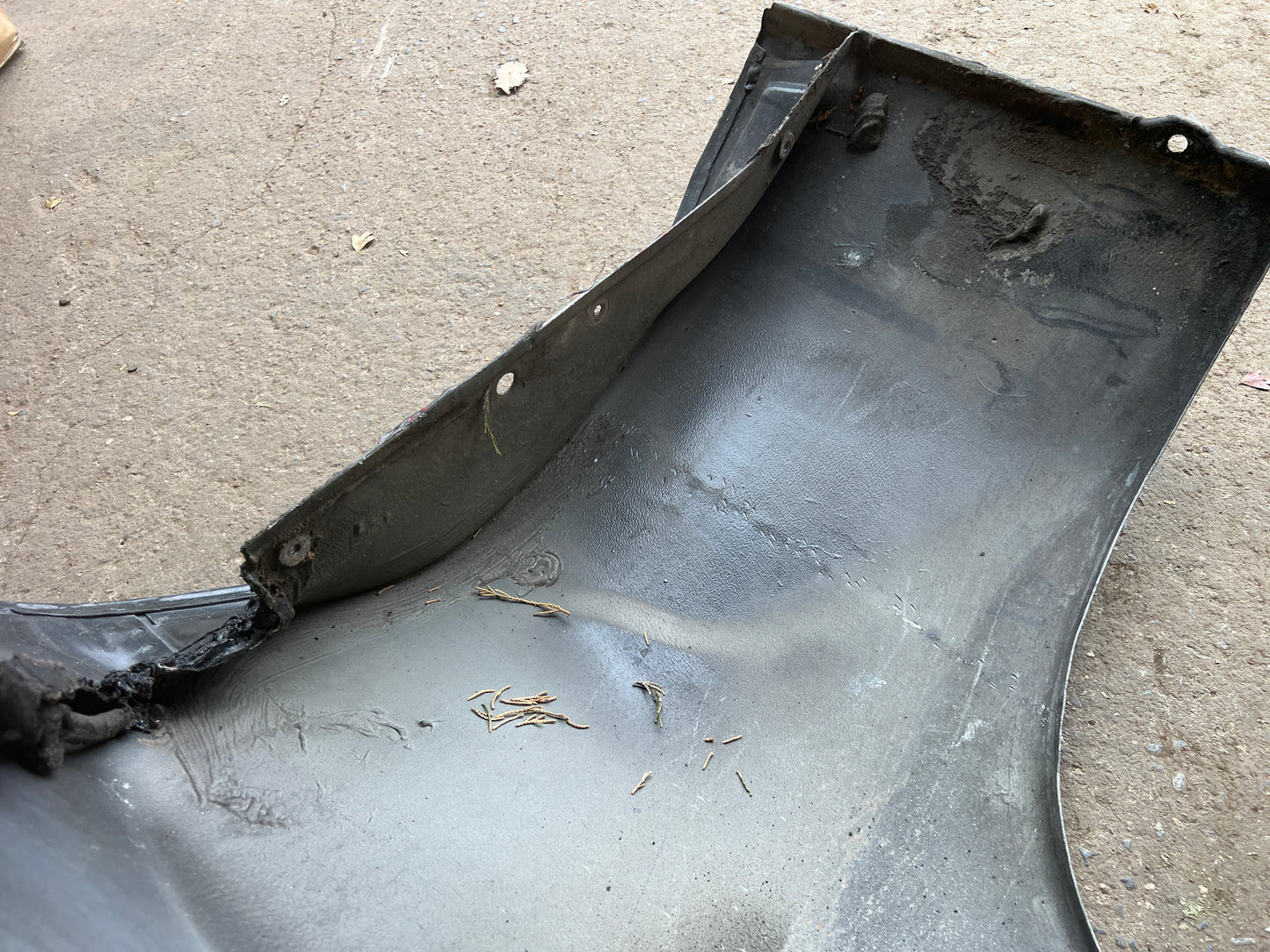 Porsche 928 -87 front right wing, used 92850301202