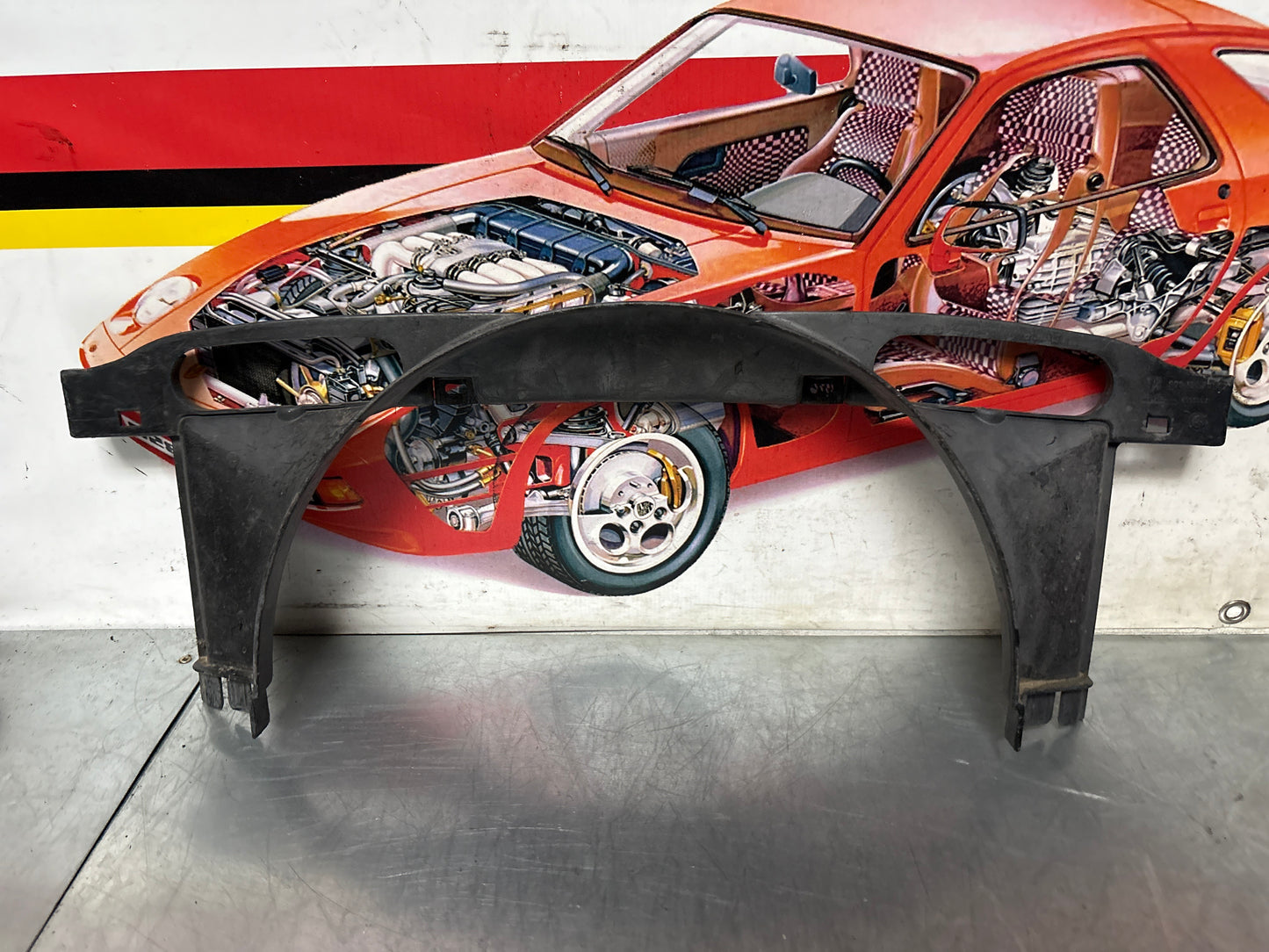 Porsche 928 S2 Upper Cooling Fan Shroud 92810626102 Top Fan Shroud