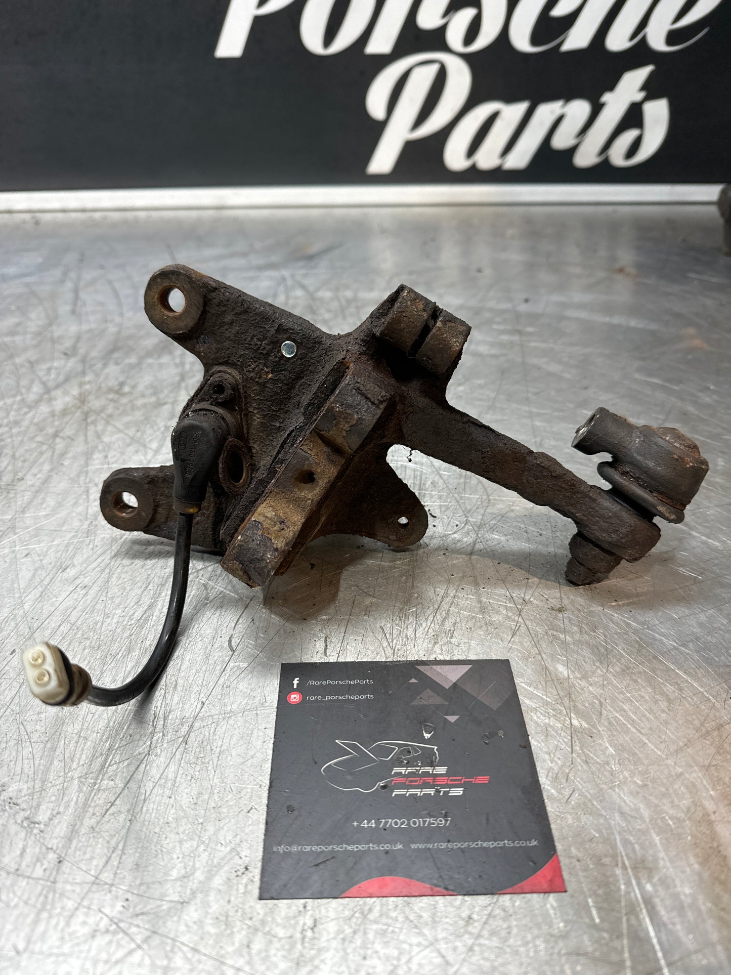 Porsche 944 S2 snodo anteriore destro, fusello, 95134165606, usato