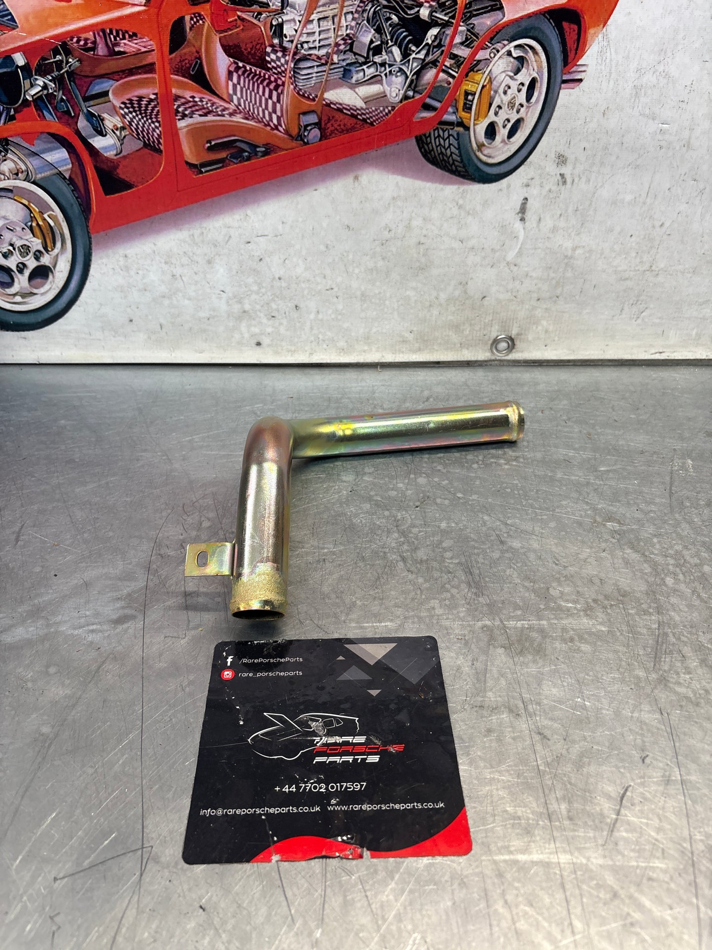 Porsche 924 Wasserrohr 047121073A, gebraucht