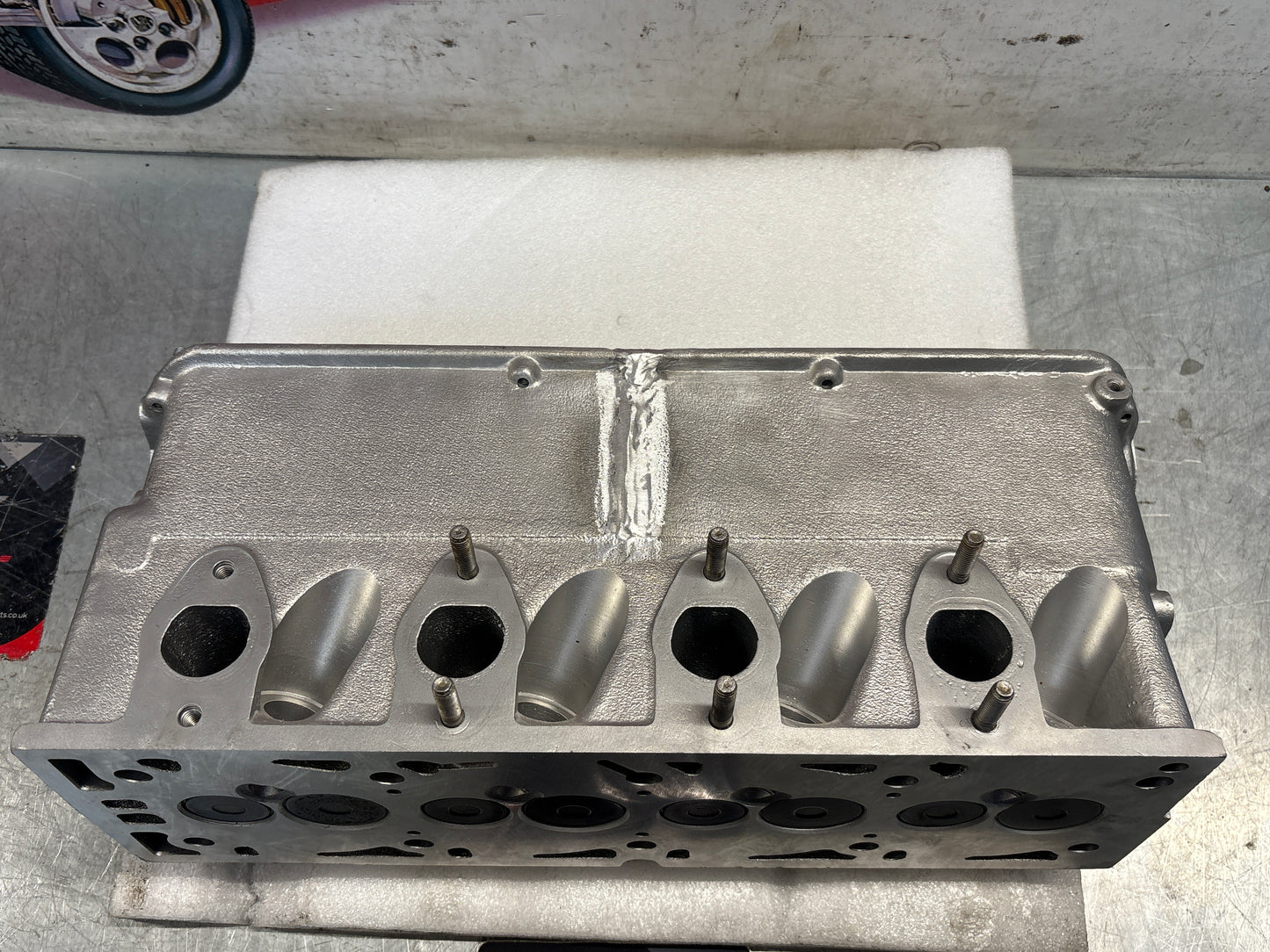 Porsche 924 2.0 cylinder head, refurbished  047 103 373 047103373