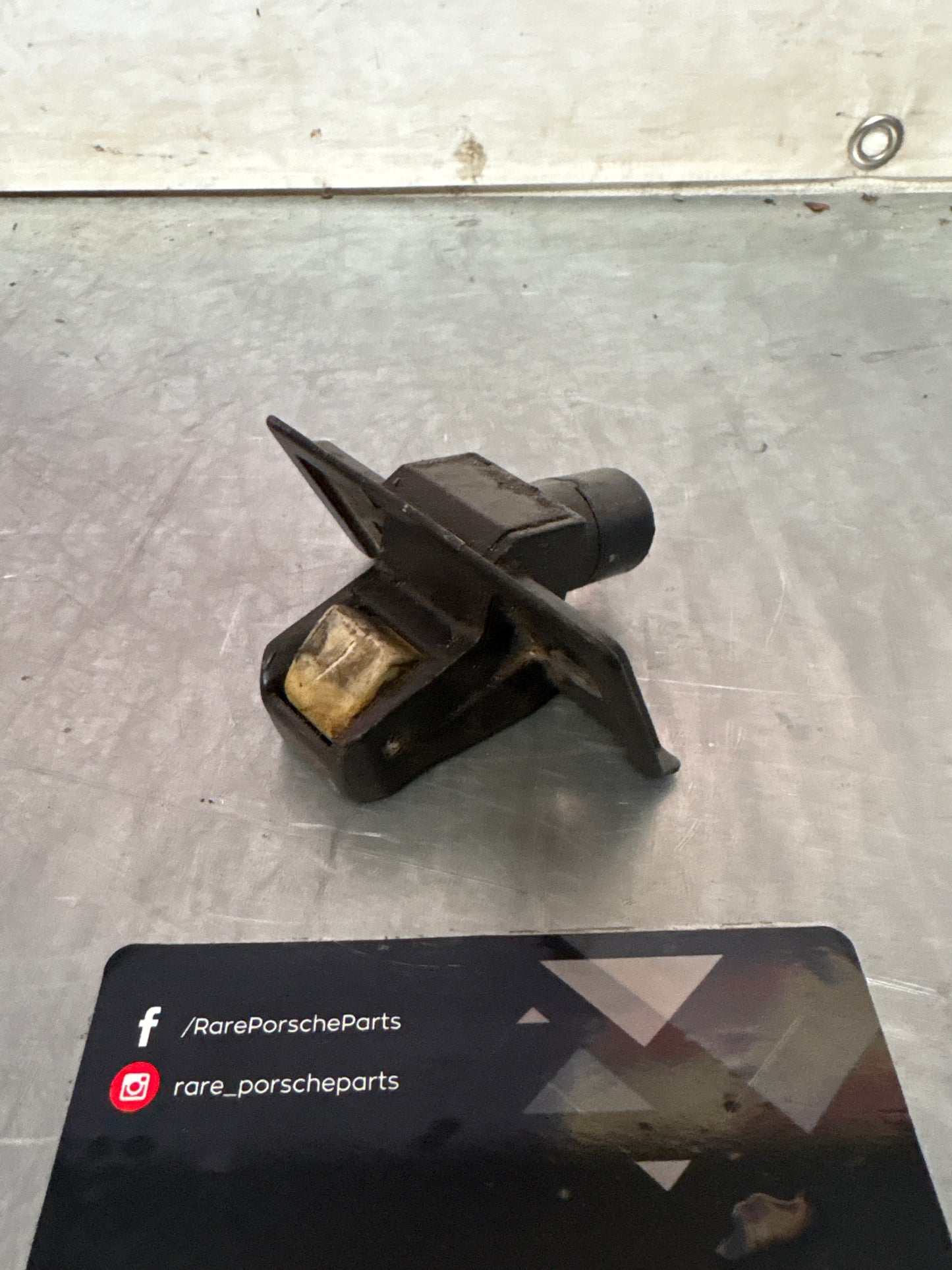 Porsche 928 Lid Lock, used 92851205302