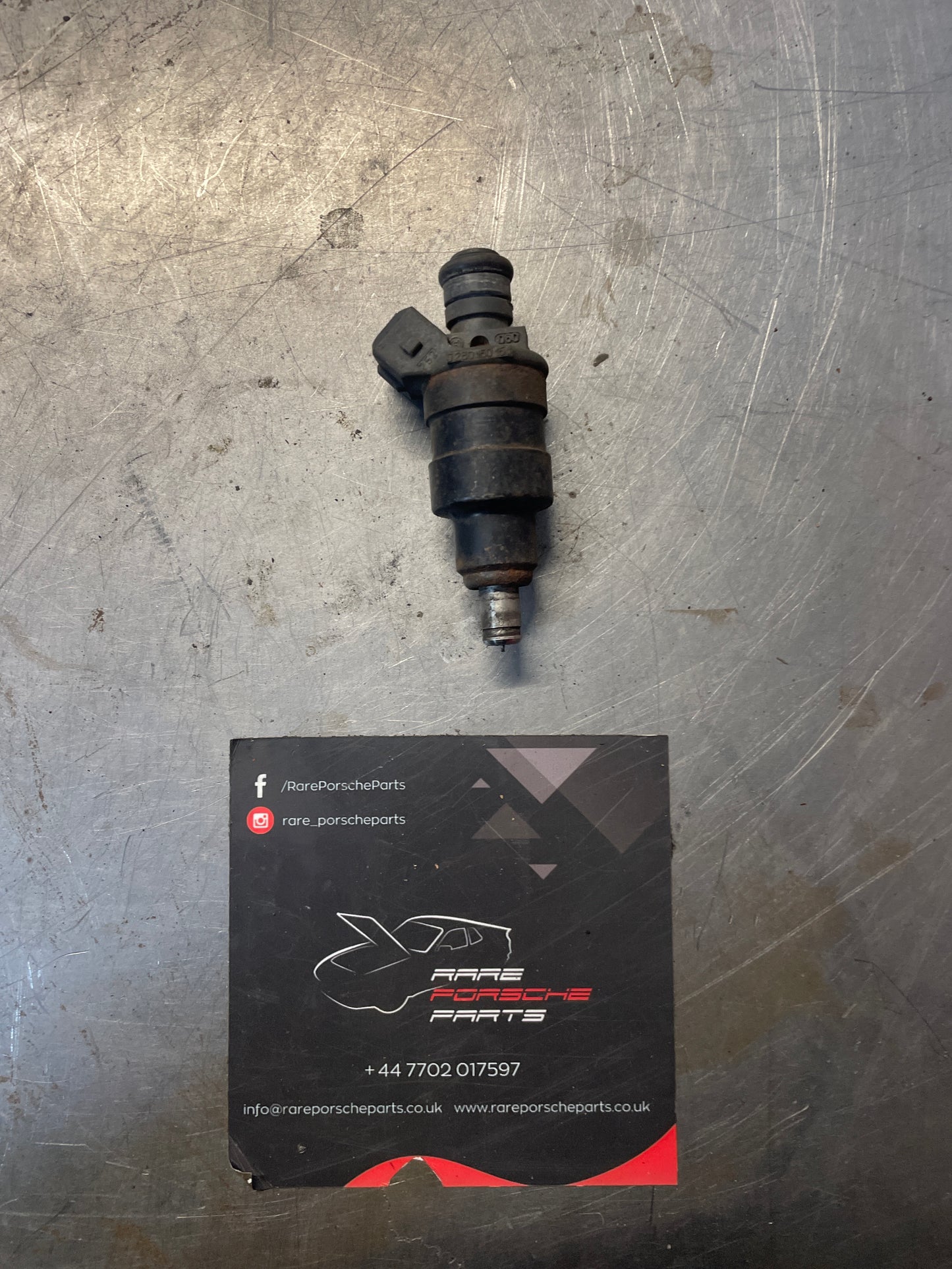 Porsche 944 924S 911 injector. 0280150158