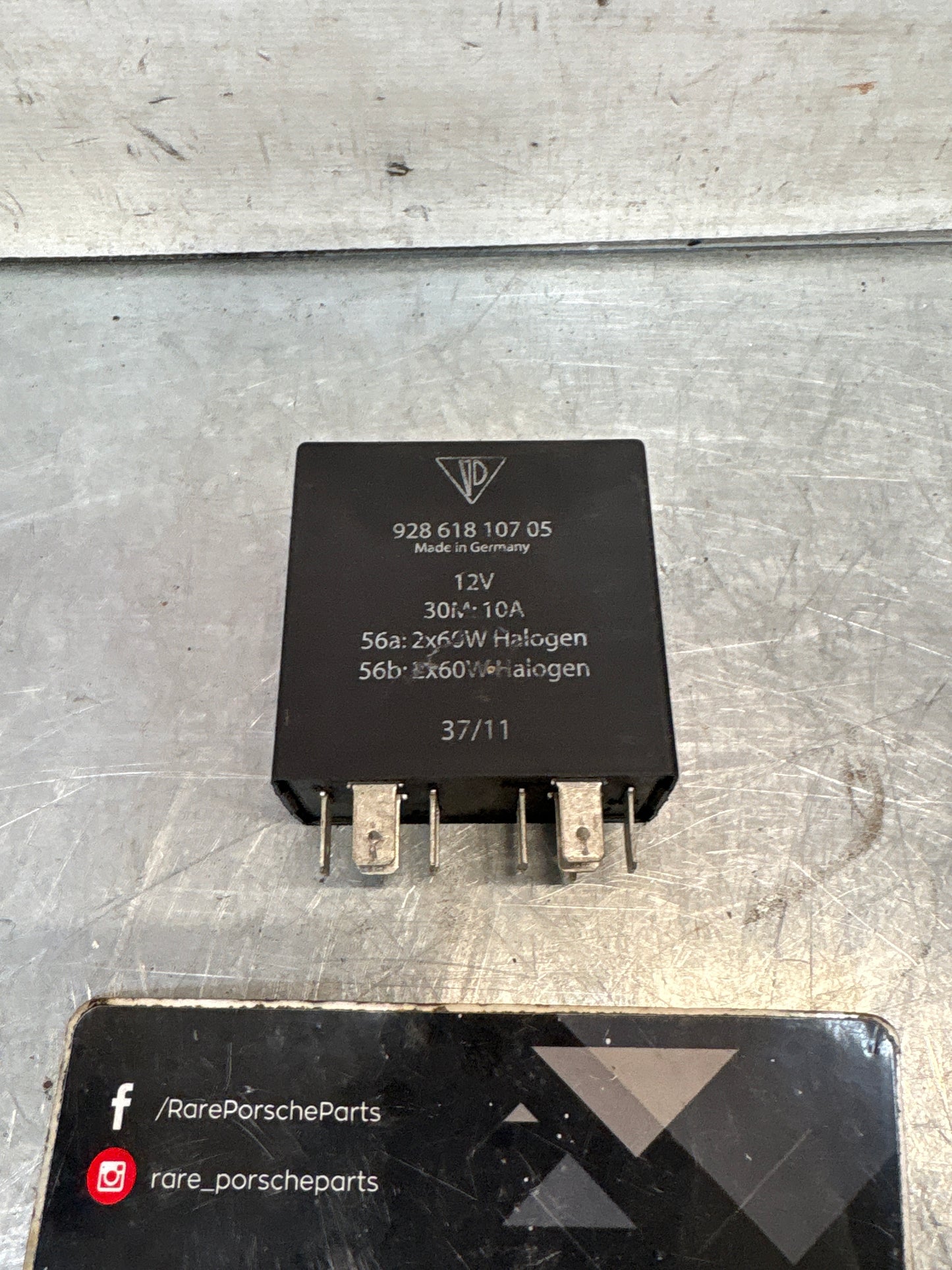 Porsche 928 headlight motor relay, used 92861810705
