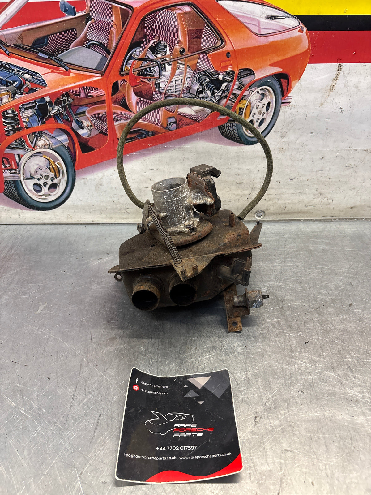 Porsche 914 2.0 air distributor housing, used 039133055B