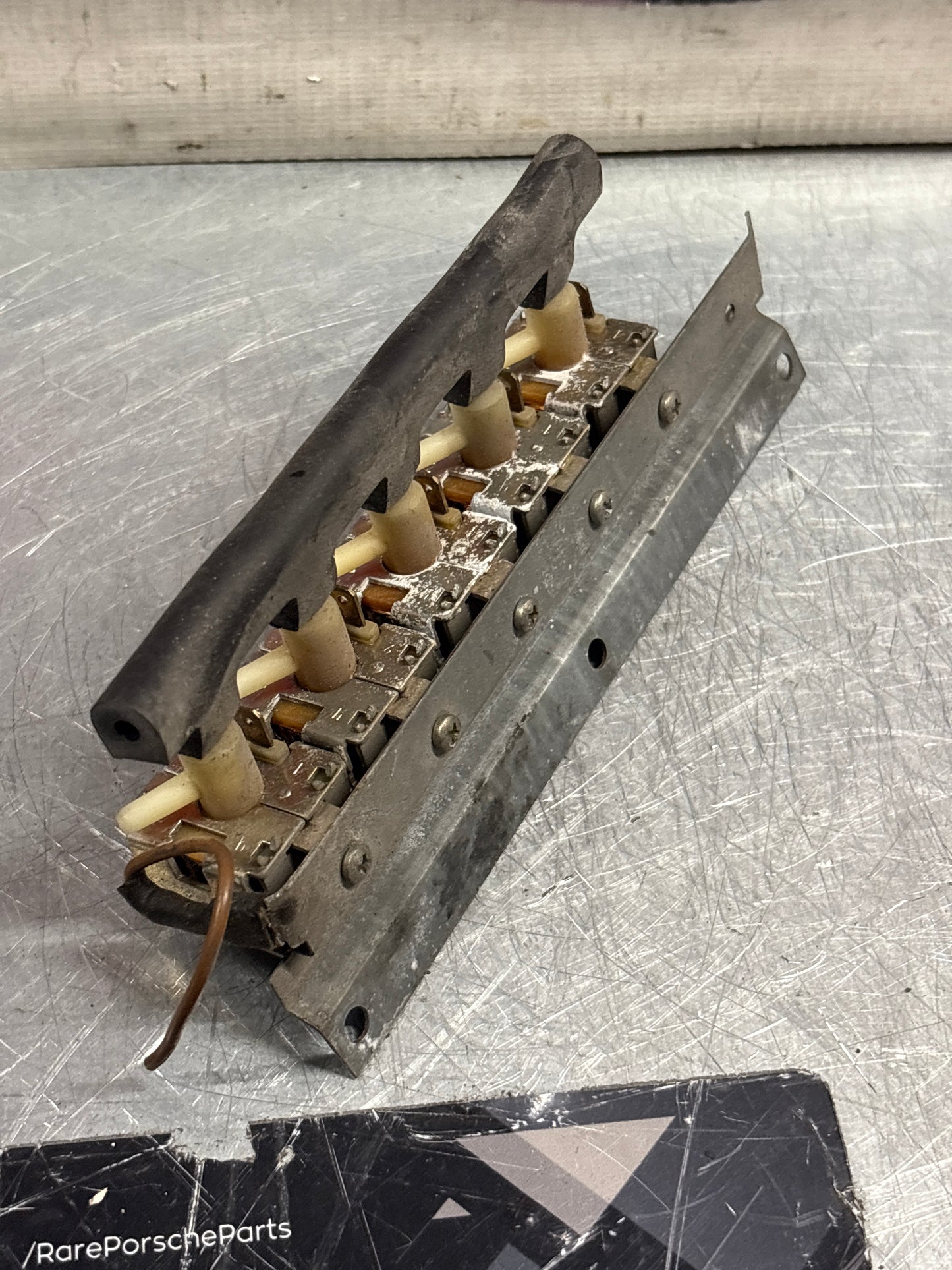 Porsche 928 A/C heater control unit wiring, used 92861292104