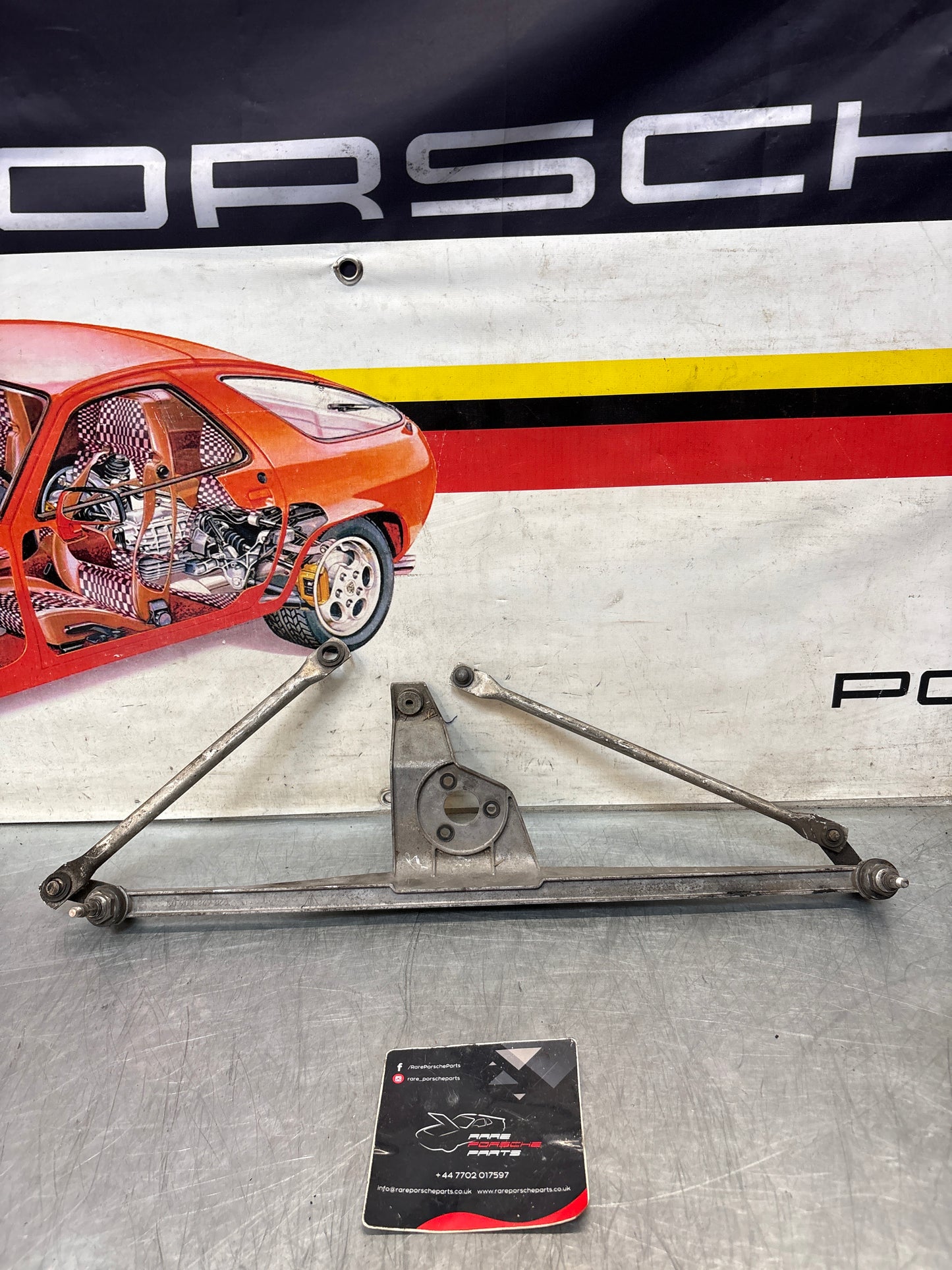 Porsche 928 windscreen wiper frame, mechanism, 92862800603, used