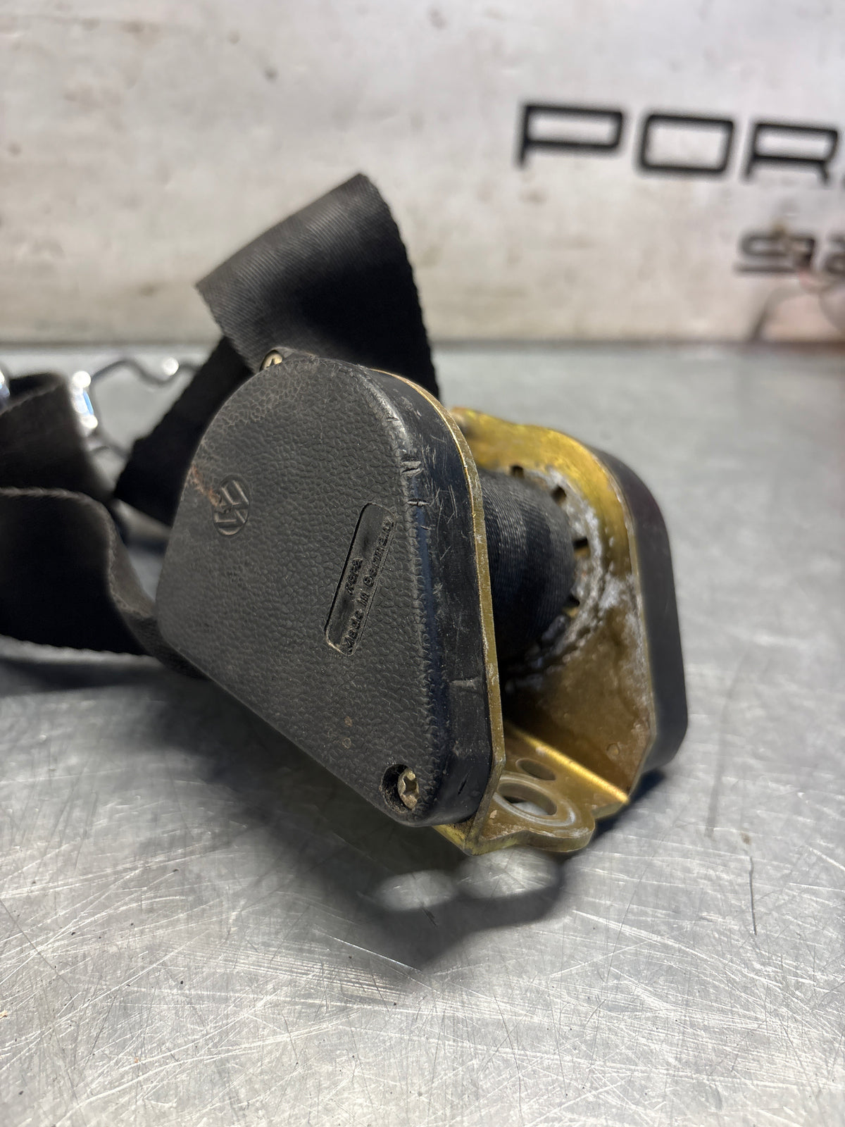 Porsche 914 right side seat belt, used 91480318210