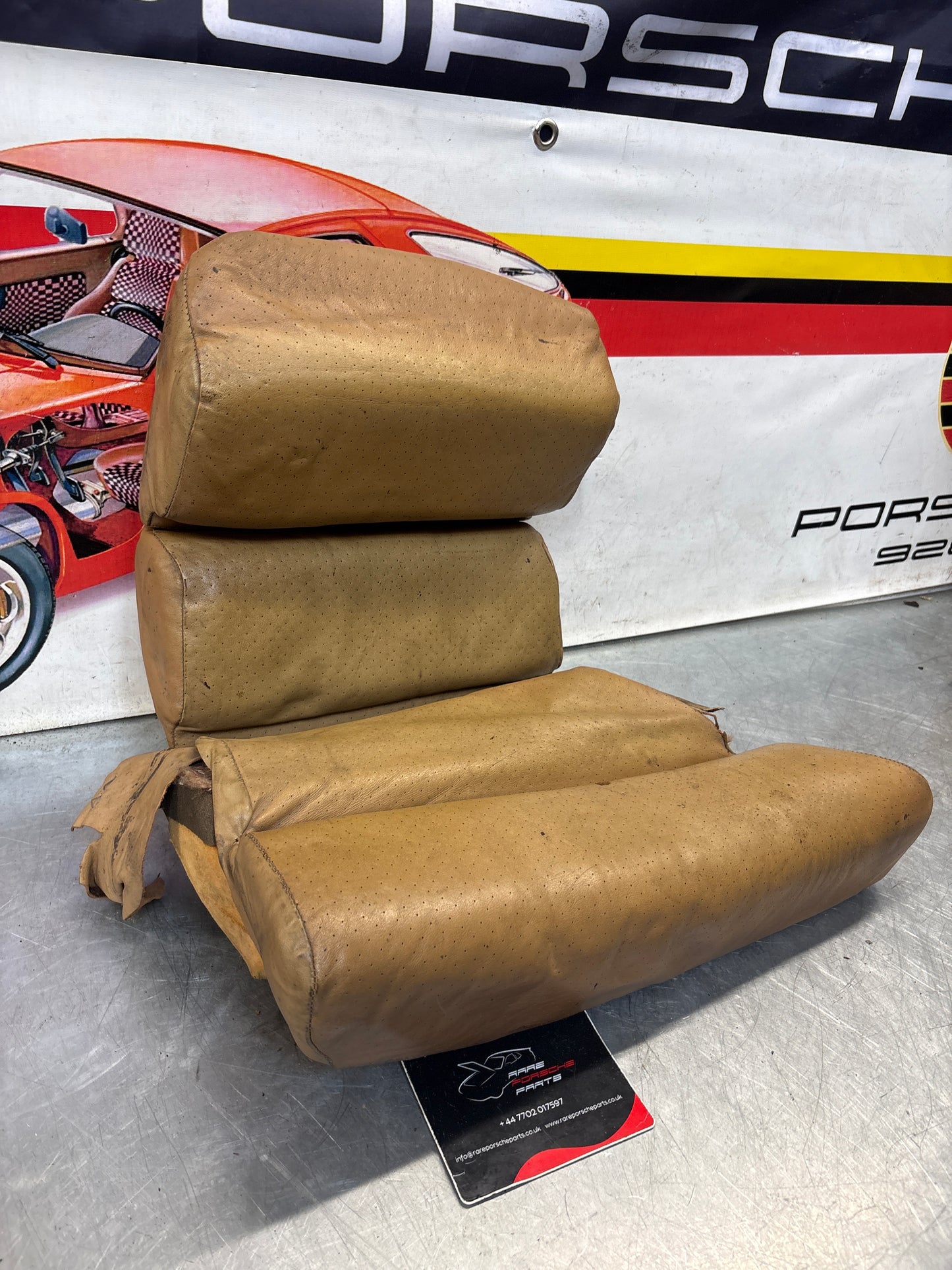 Porsche 928 rear left seat and center + upper cushion, used, beige leather 92852205951 / 92852208751 / 92852204550
