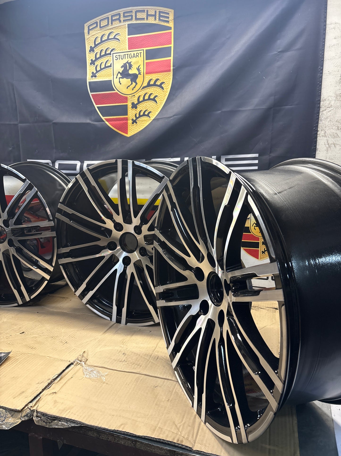 Porsche Cayenne 21-inch wheel set 92A Turbo III wheel 7P5601025AE, refurbished