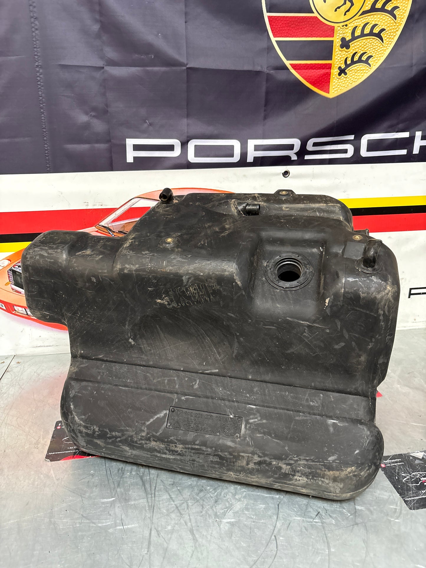 Porsche 911 993 964 RHD fuel tank, used 99320102200