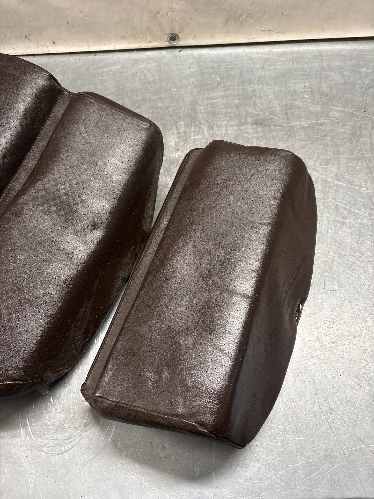 Porsche 928 rear left seat and center cushion, used, brown 92852205951 / 92852208751