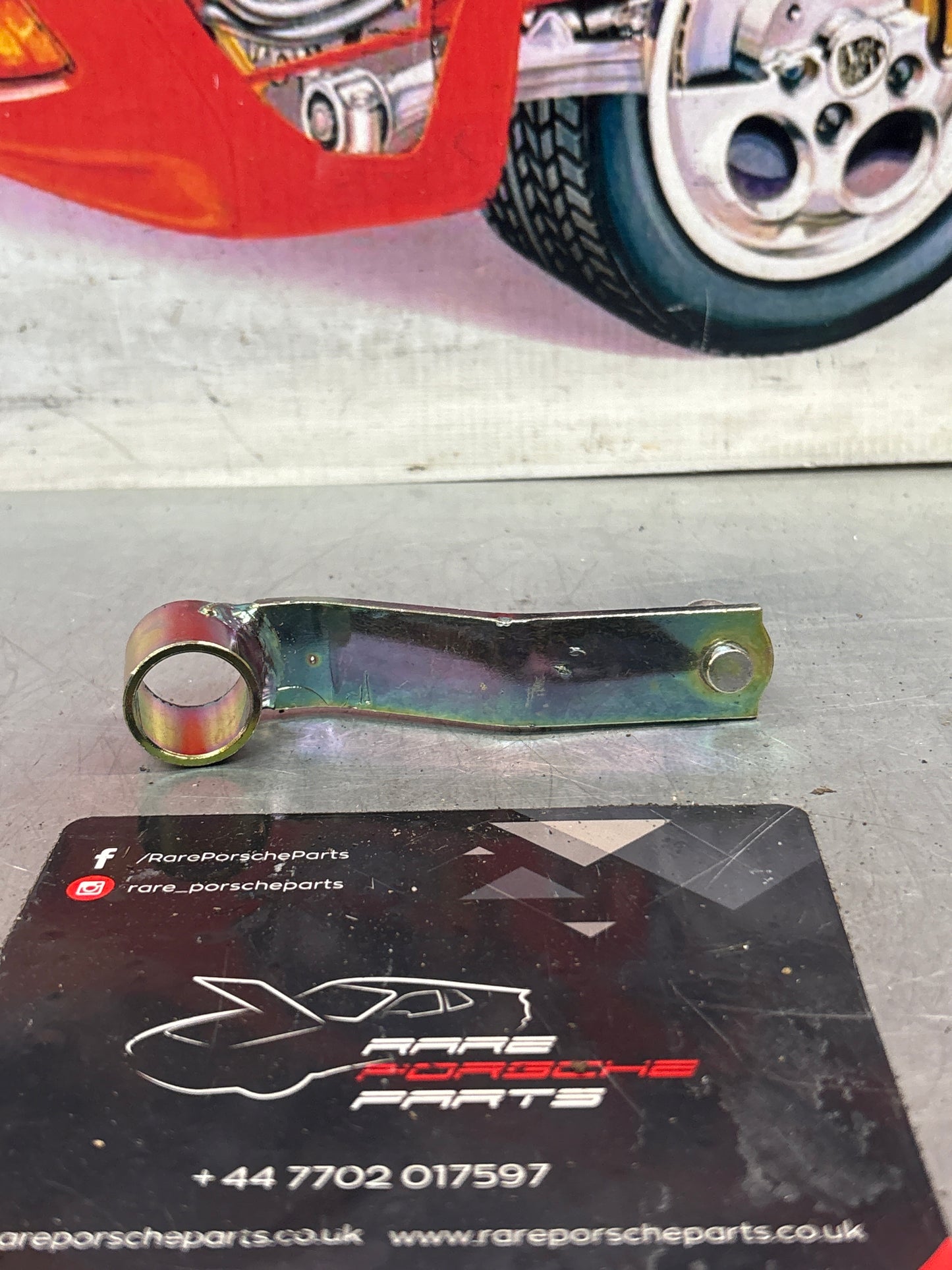 Porsche 924/944 headlight lever, refurbished 477805651