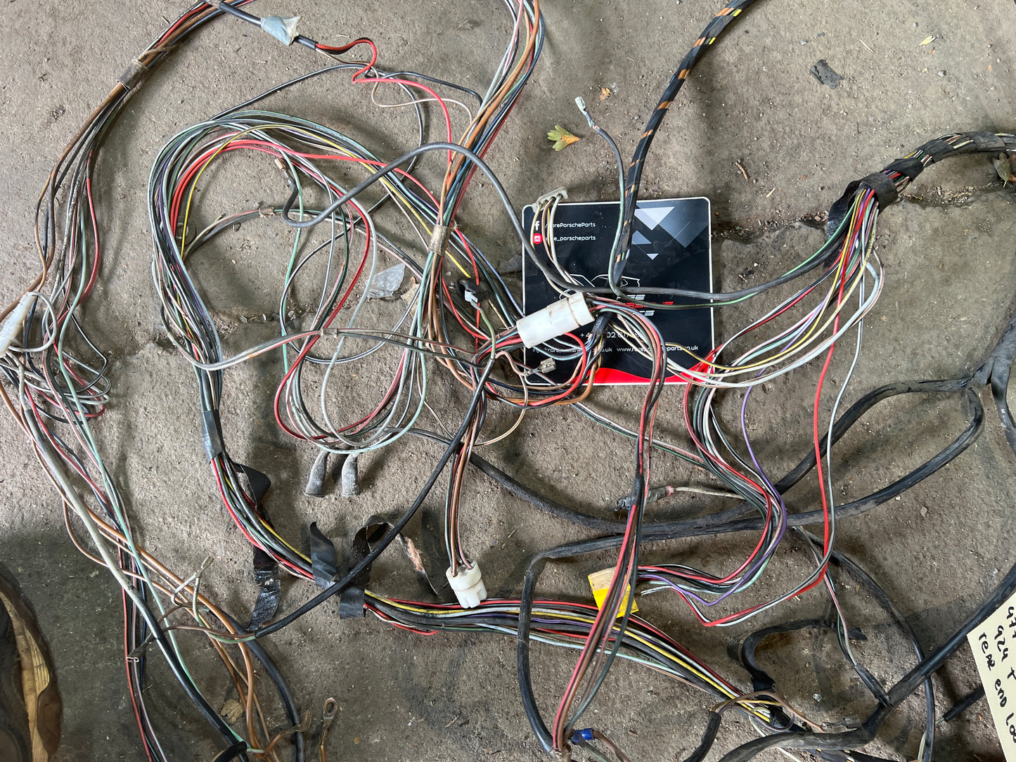 Porsche 944 924 rear interior loom 477971011DB