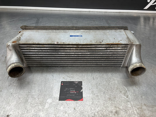 Porsche 944 Turbo Ladeluftkühler 95111013703 gebraucht