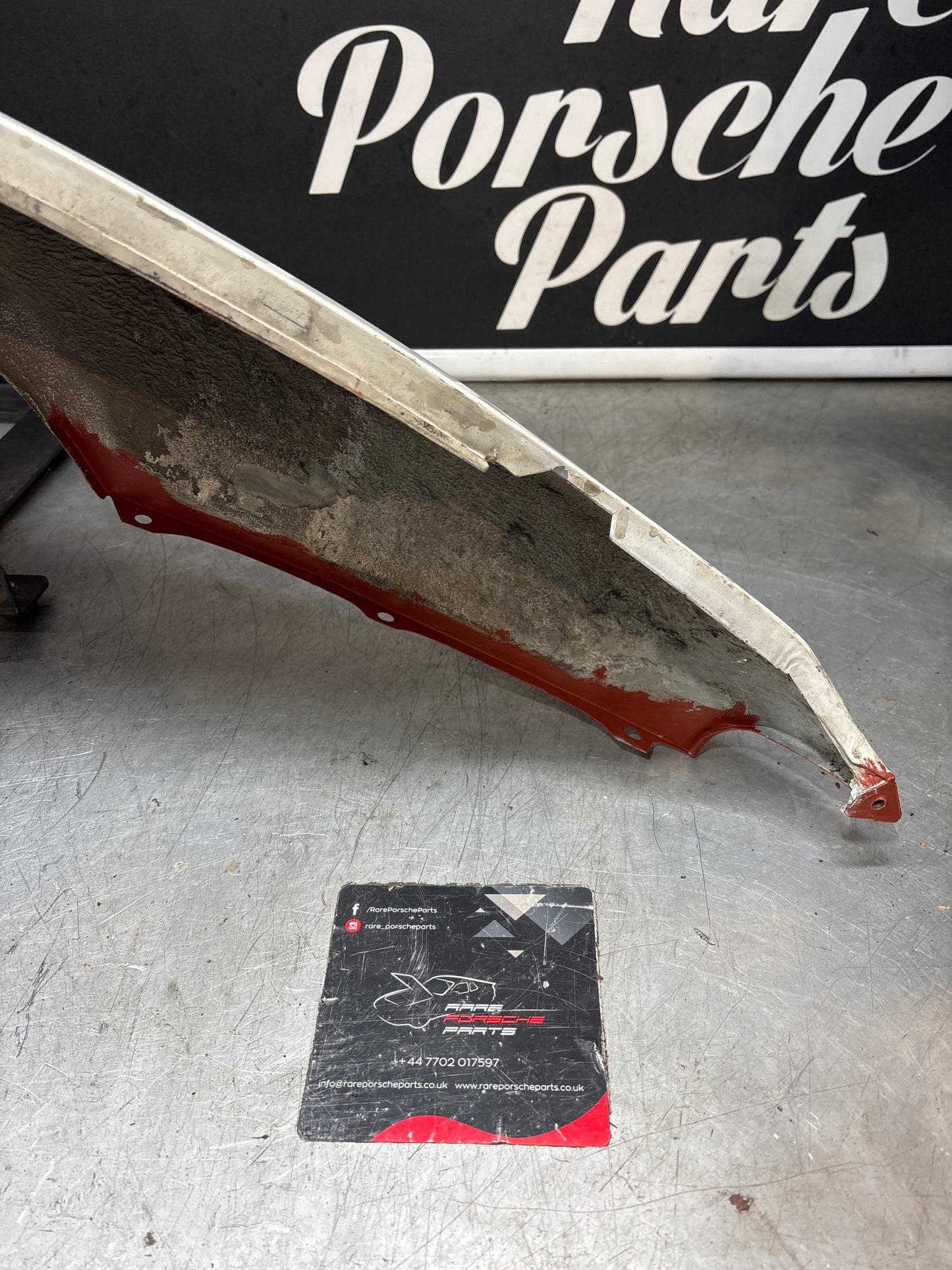 Porsche 944 early, N/S left front wing, used 93150302103 no rust