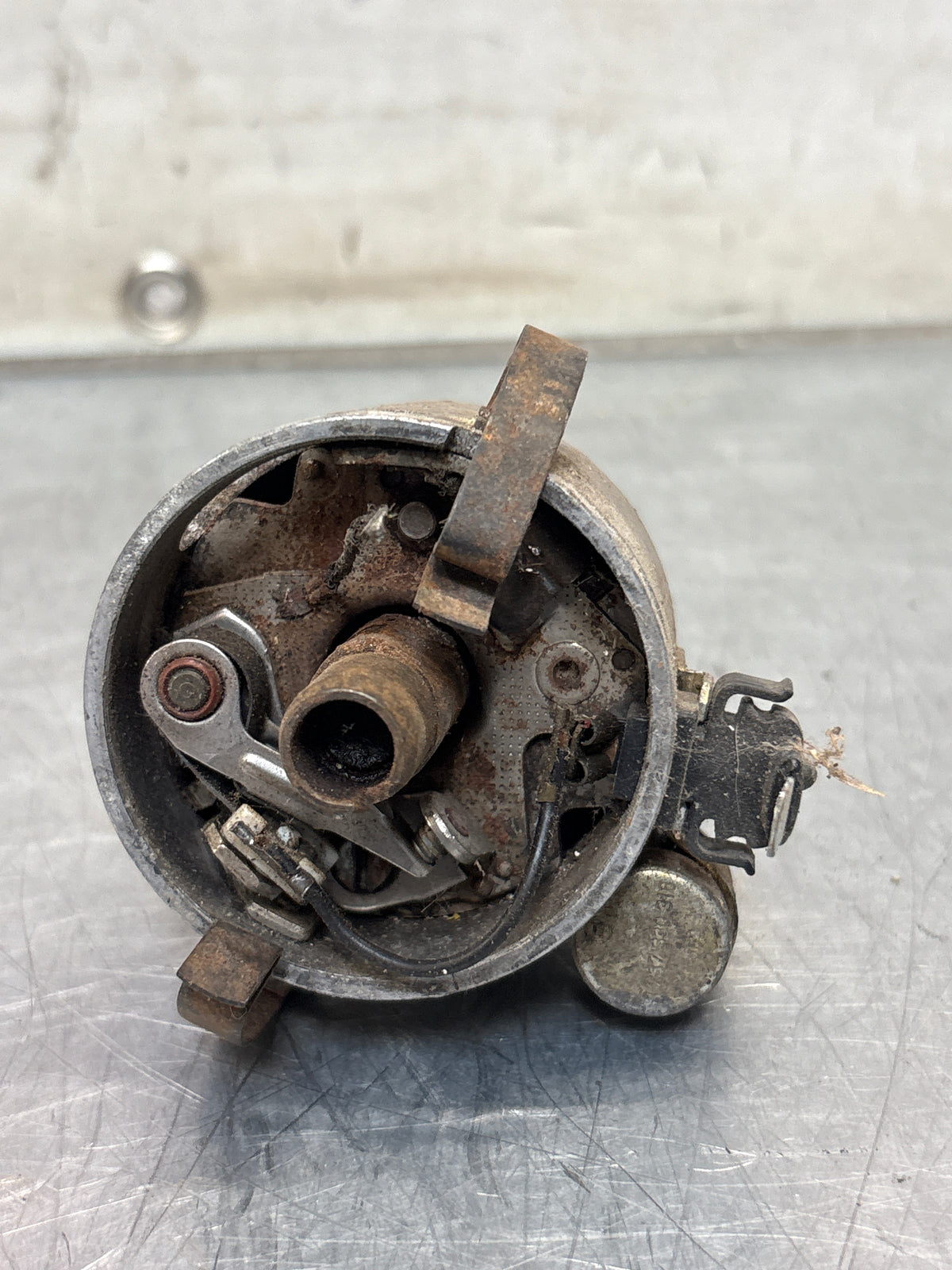 Porsche 924 ignition distributor, used 0231170202 / 047905205B