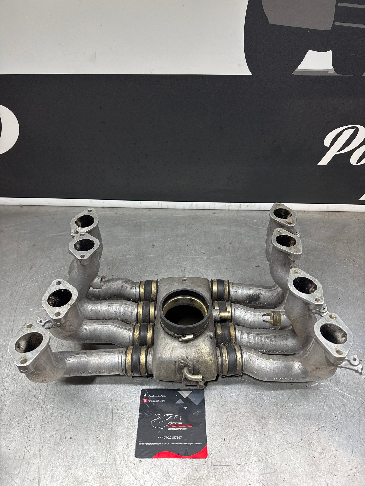 Porsche 928 Used intake manifold 9281101590R