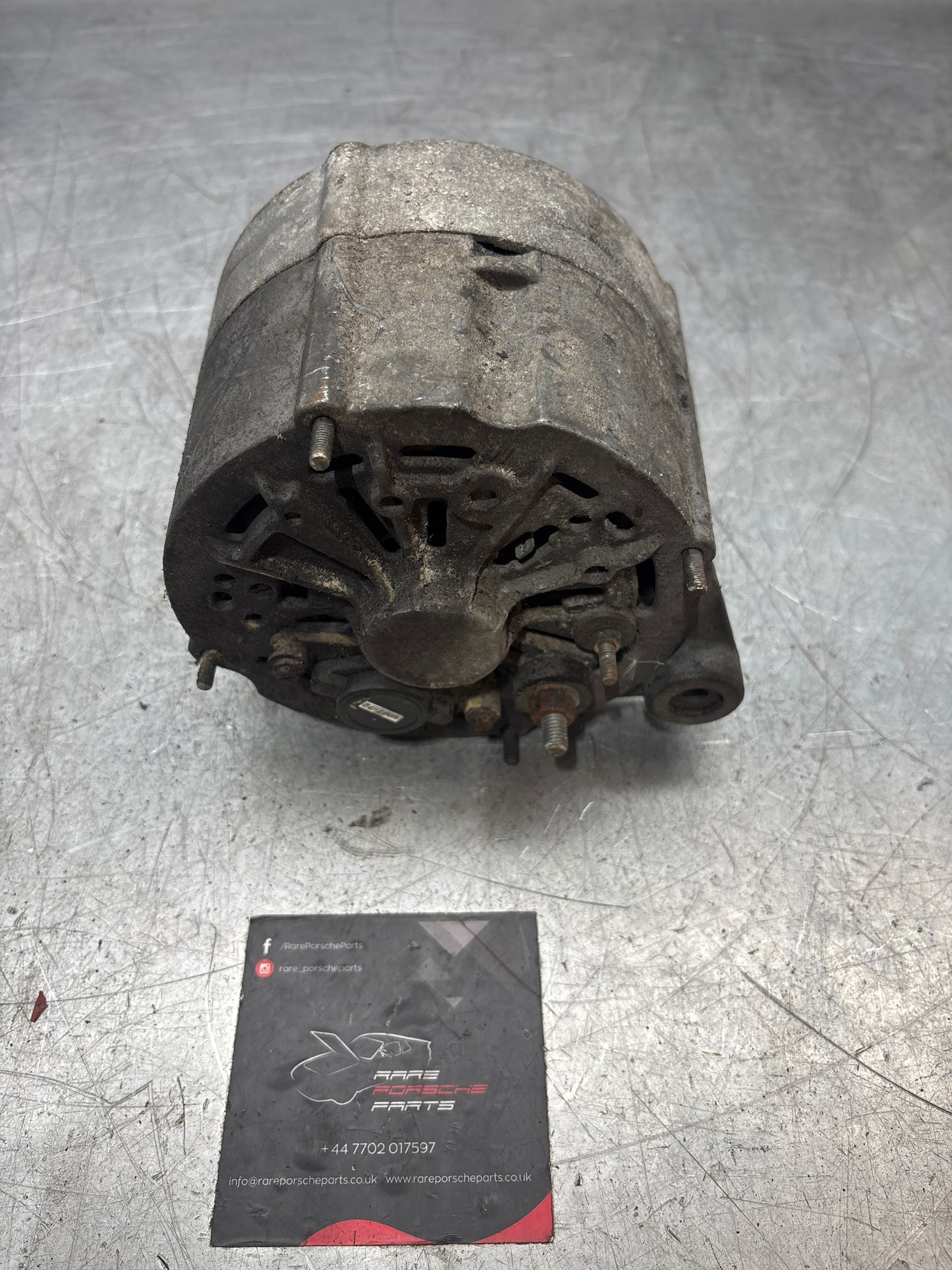 Porsche 944 alternator 1986- 94460301901 / 0120468004, used