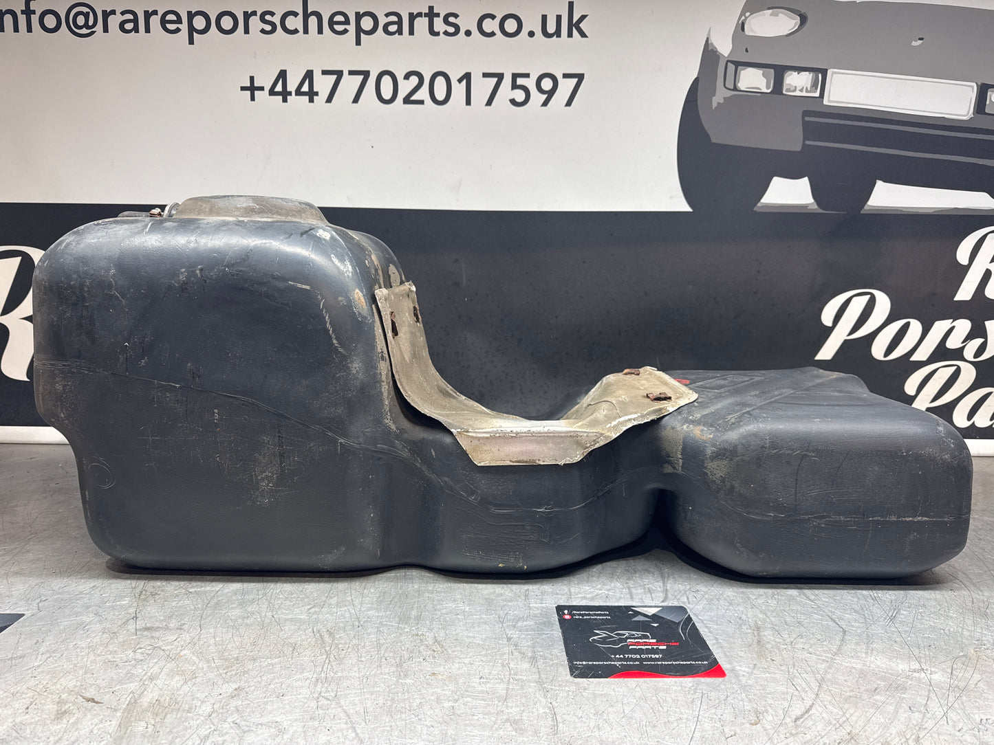 Porsche 944 86-92 plastic fuel tank 95120102101 used