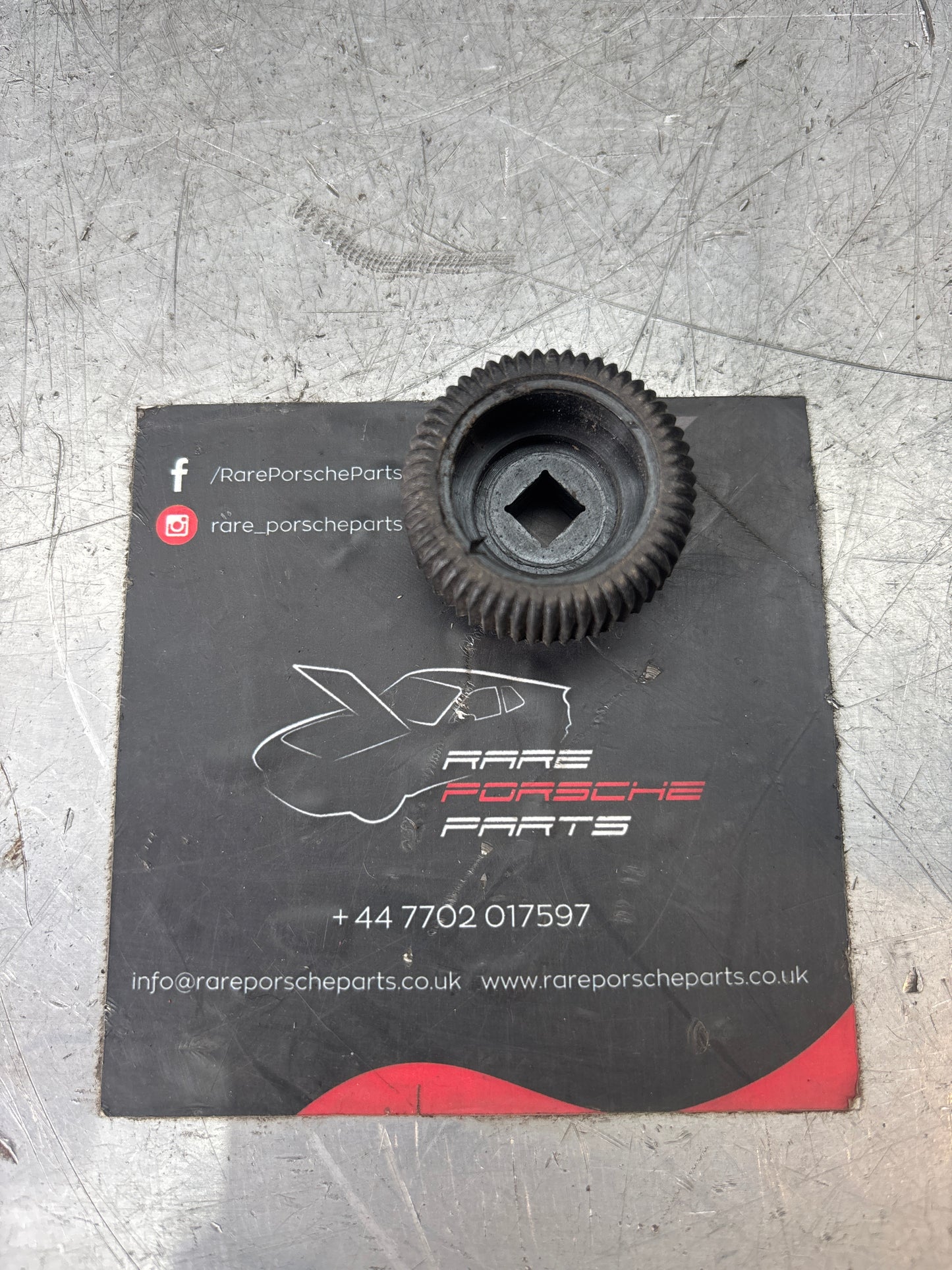 Porsche 928 Door locking knob, 92853758103, used, no centre cover