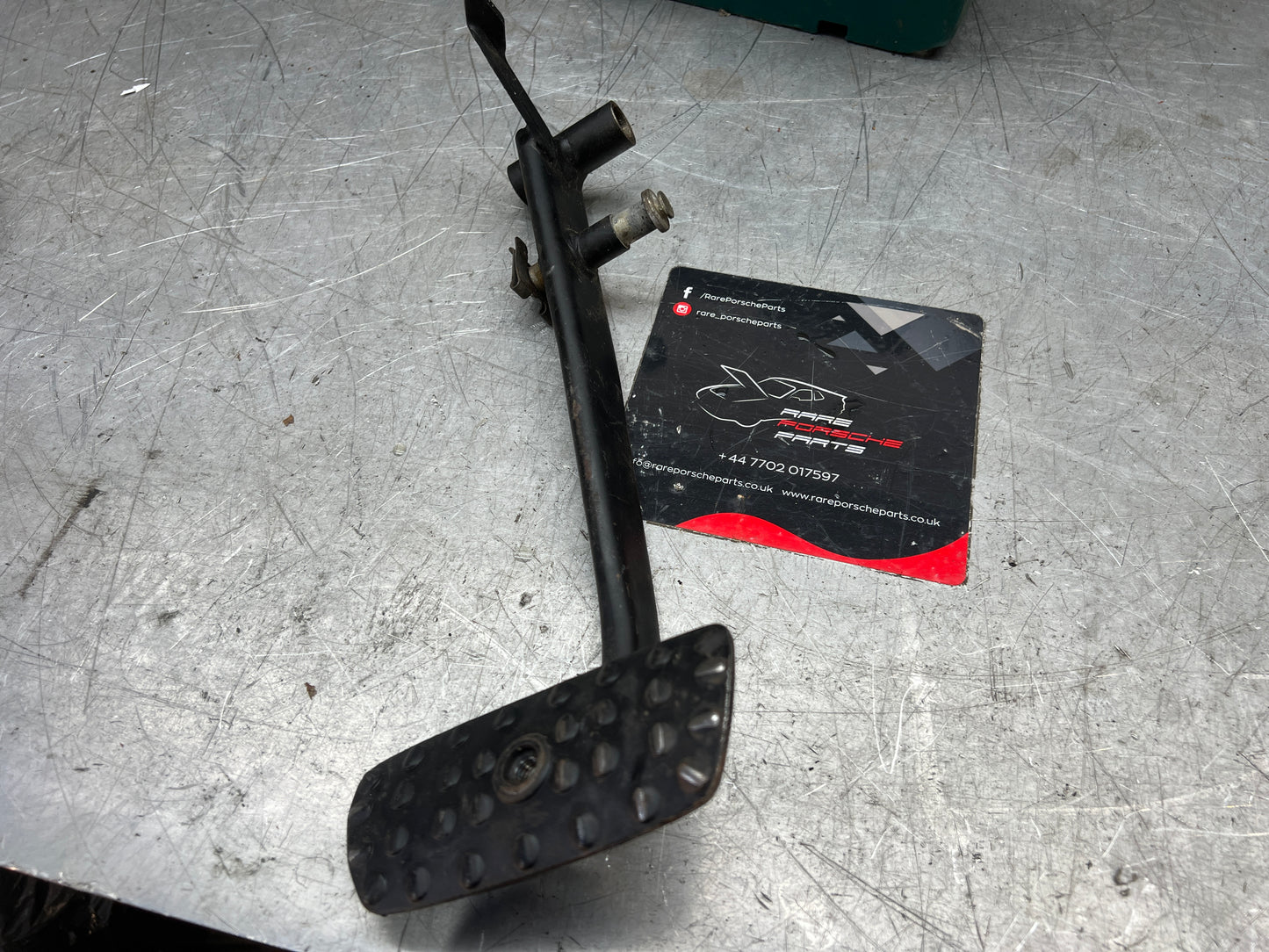 Porsche 928 brake pedal, used 92742350104