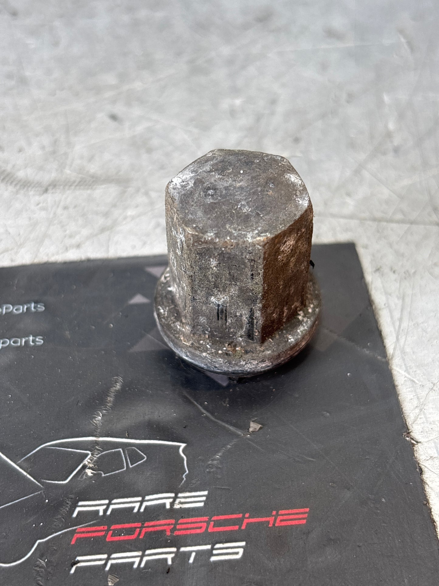 Porsche 944 928 924S 921 wheel nut, used 99918200336