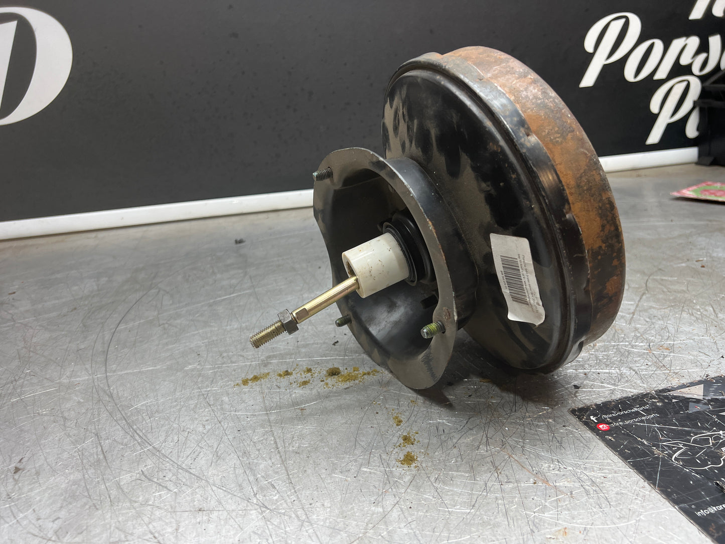 Porsche 944 brake booster, used 94435502503