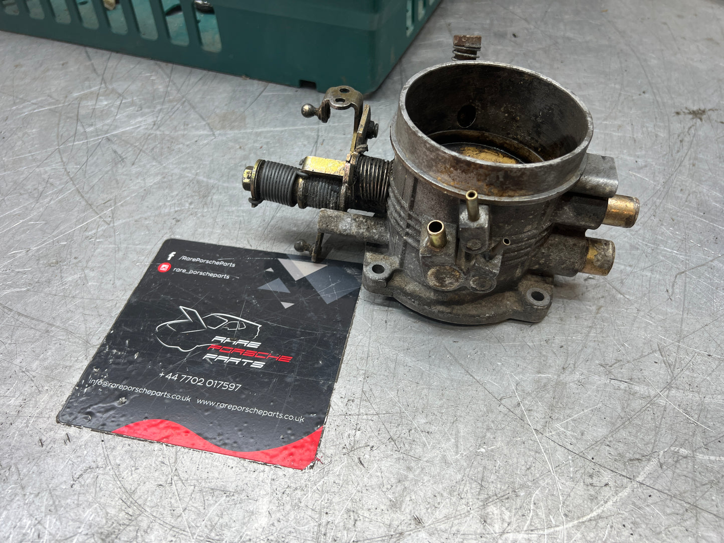 Porsche 928 4.5 Throttle Body Butterfly Valve, 92811009008 used