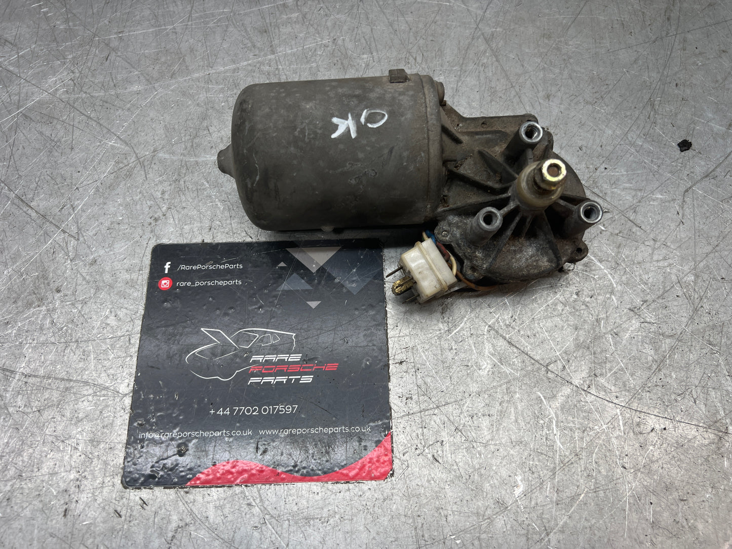 Porsche 924 / early 944 front windscreen wiper motor 477955113B used