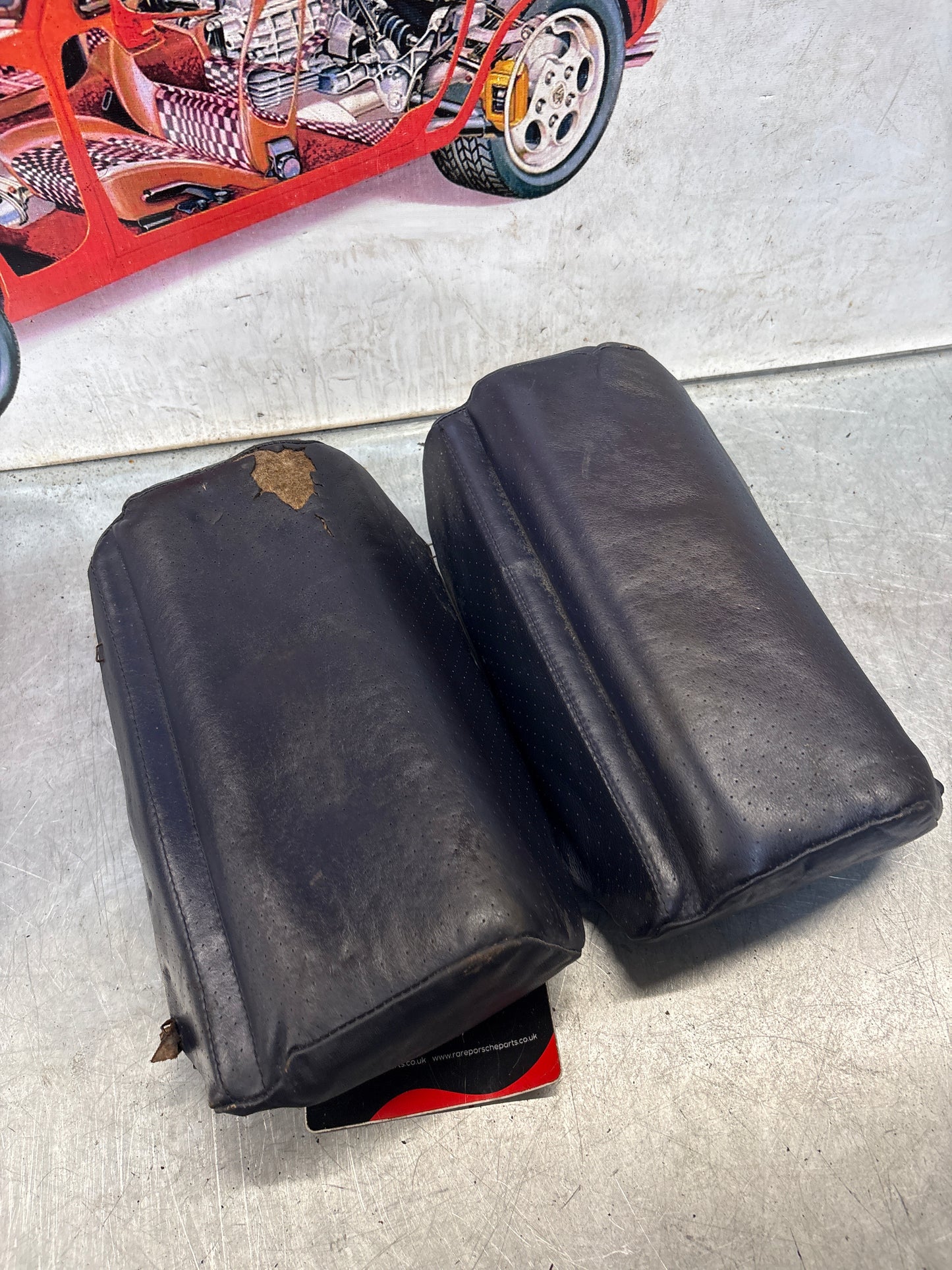 Porsche 928 rear right seat upper and middle cushion, leather, blue, used 92852204650 / 92852208851