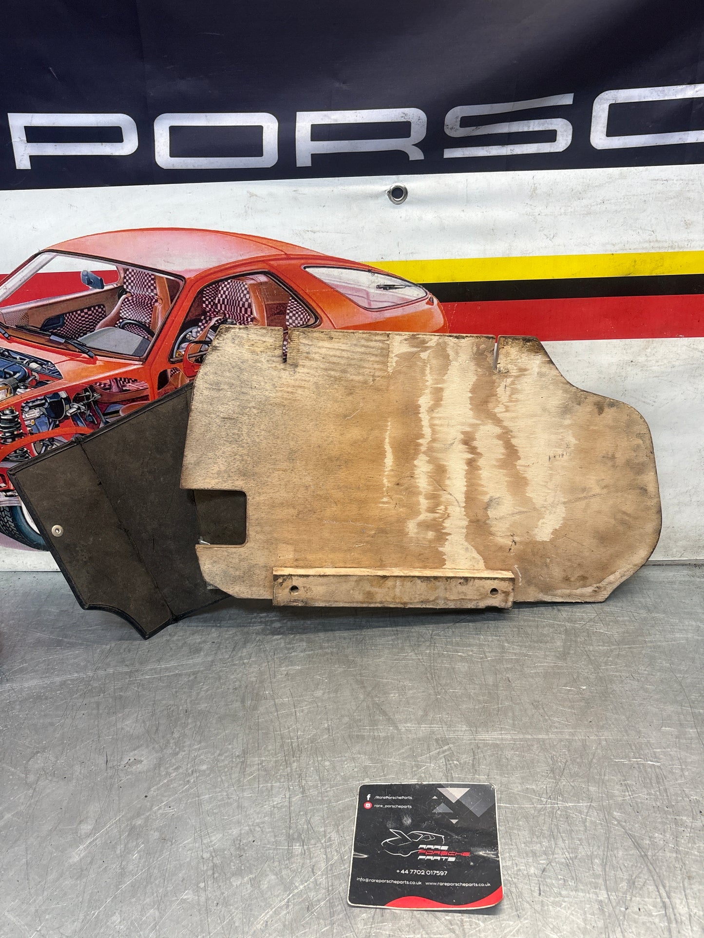 Porsche 928 early -79’ Foot support upper part, used 92855106202