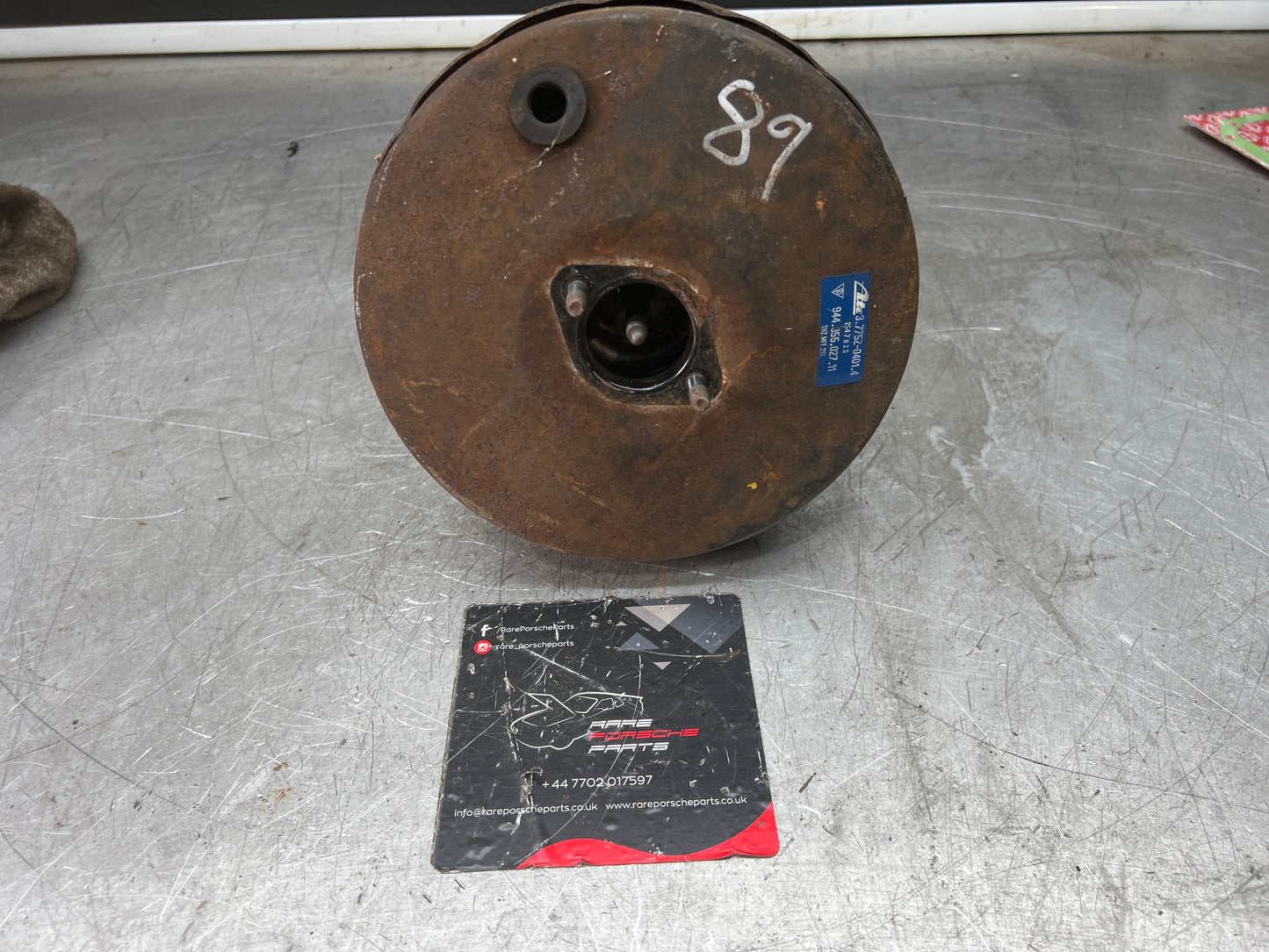 Porsche 944 brake booster, used 95135502711