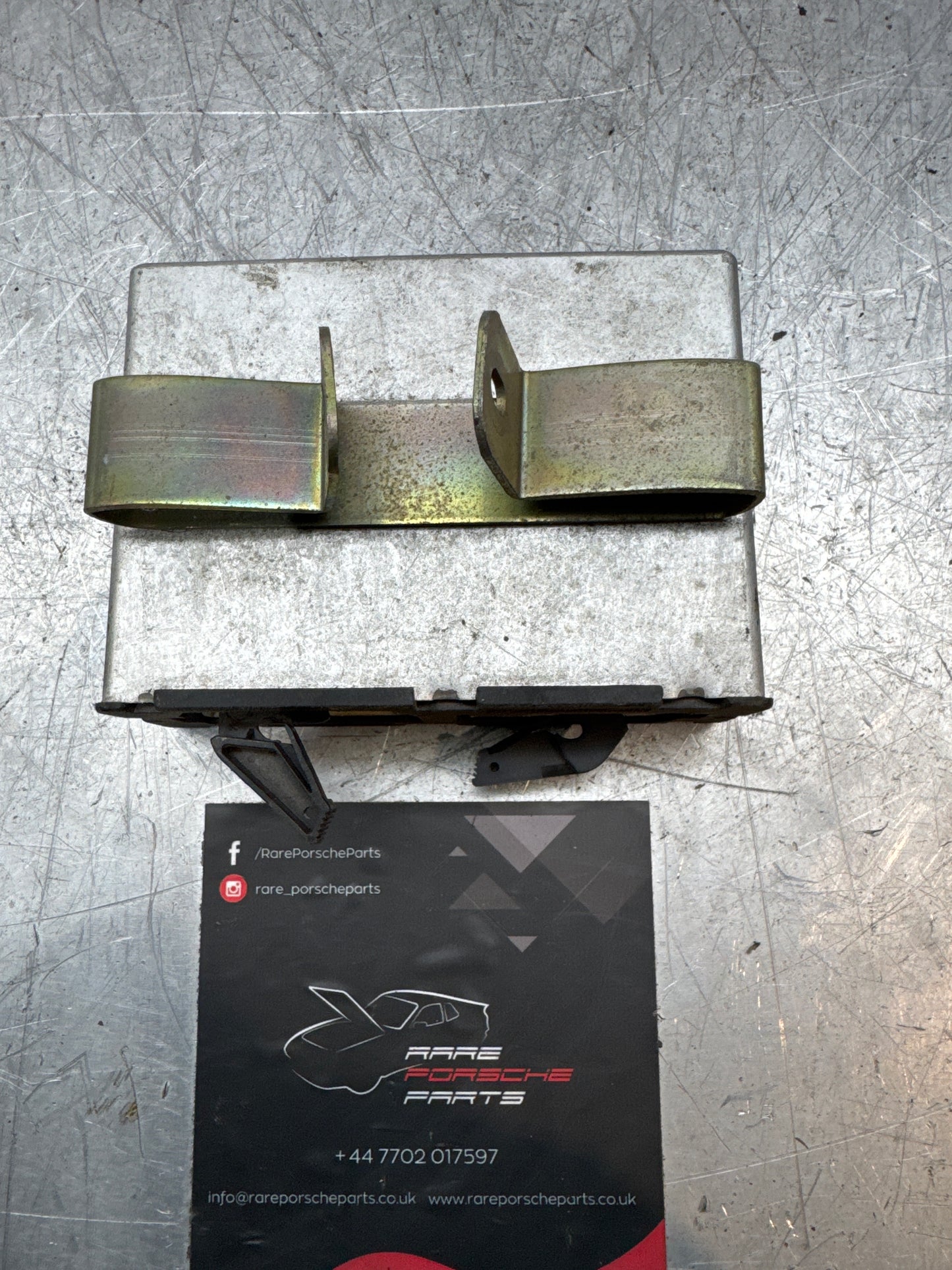 Porsche 964 central indicator computer unit 96464133000 used spares