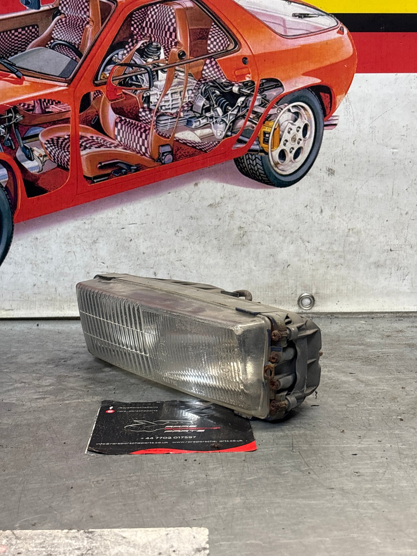 Porsche 944 S2 Turbo right foglight 95163121200 / 0305200701 used