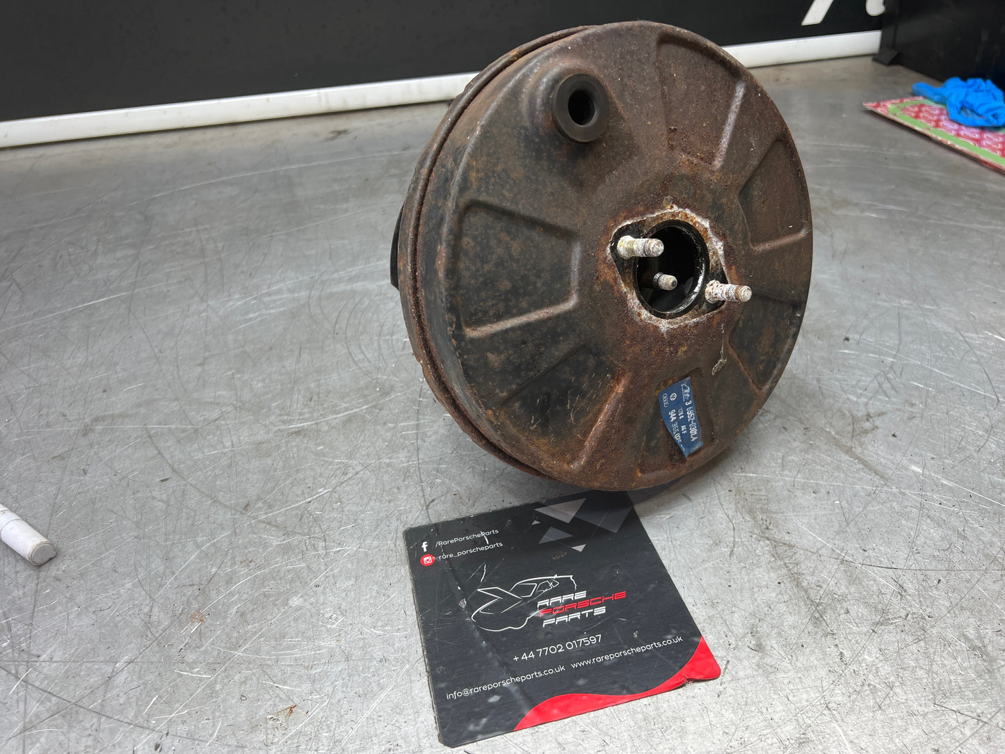 Porsche 944 brake booster, used 94435502502