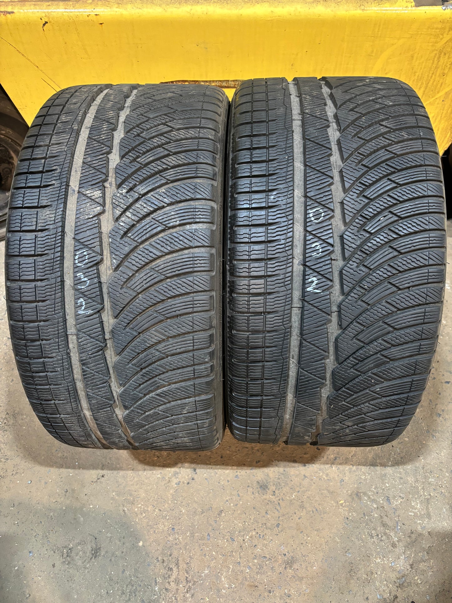 Michelin Pilot Alpin 275/30 R20 97V N0 Pair of used tyres