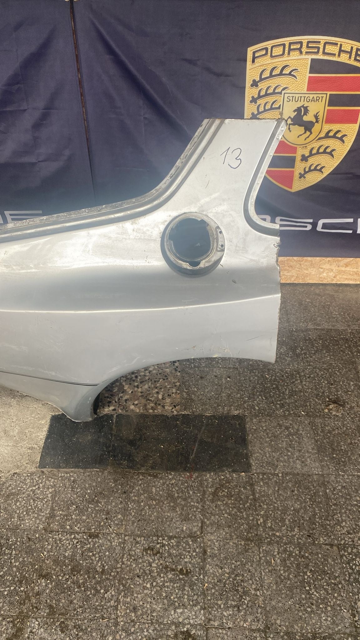 Porsche 944 Right side cut, rear fender 94450390403,