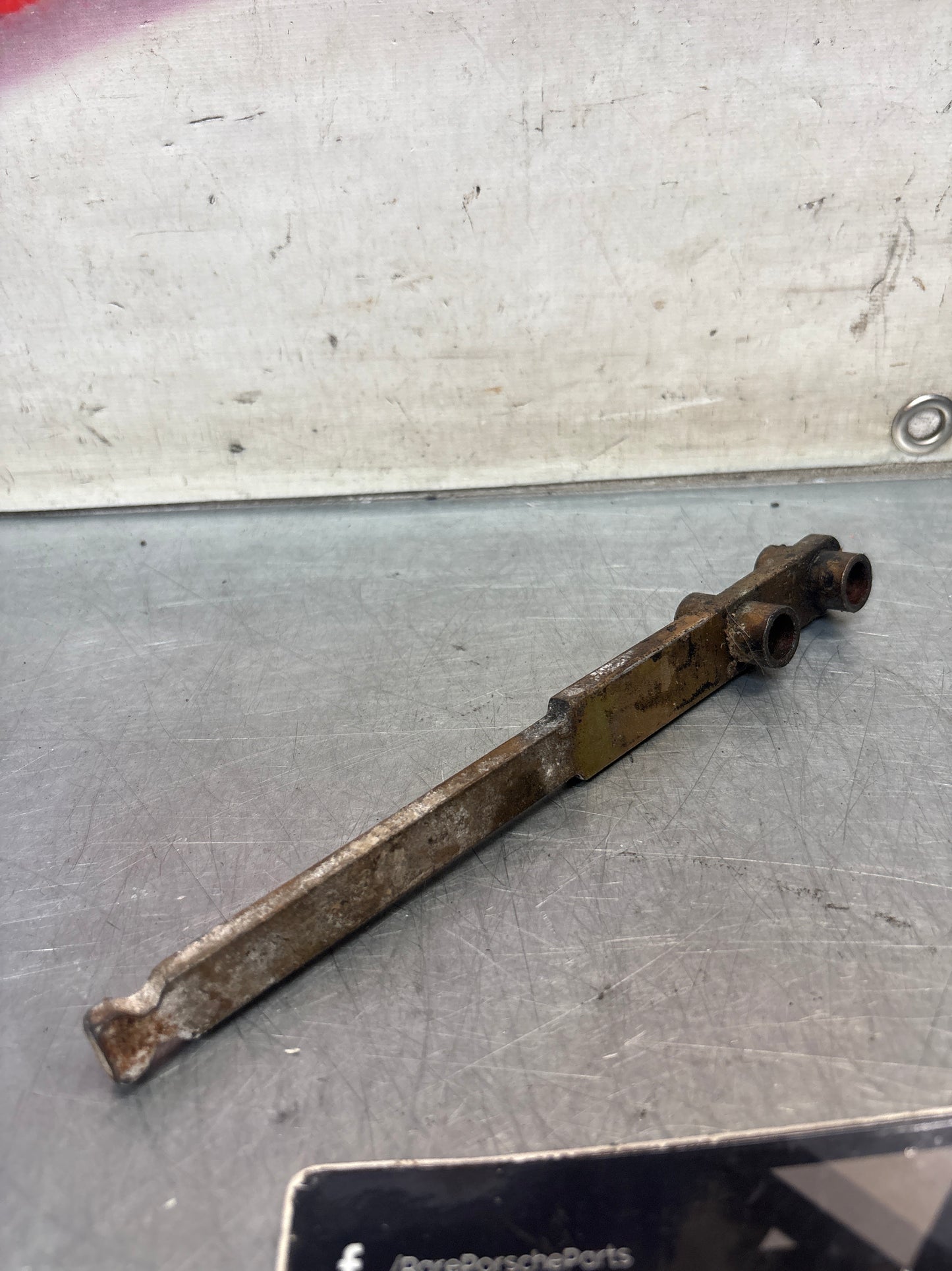 Porsche 928 long gear shift lever, used 92842406708