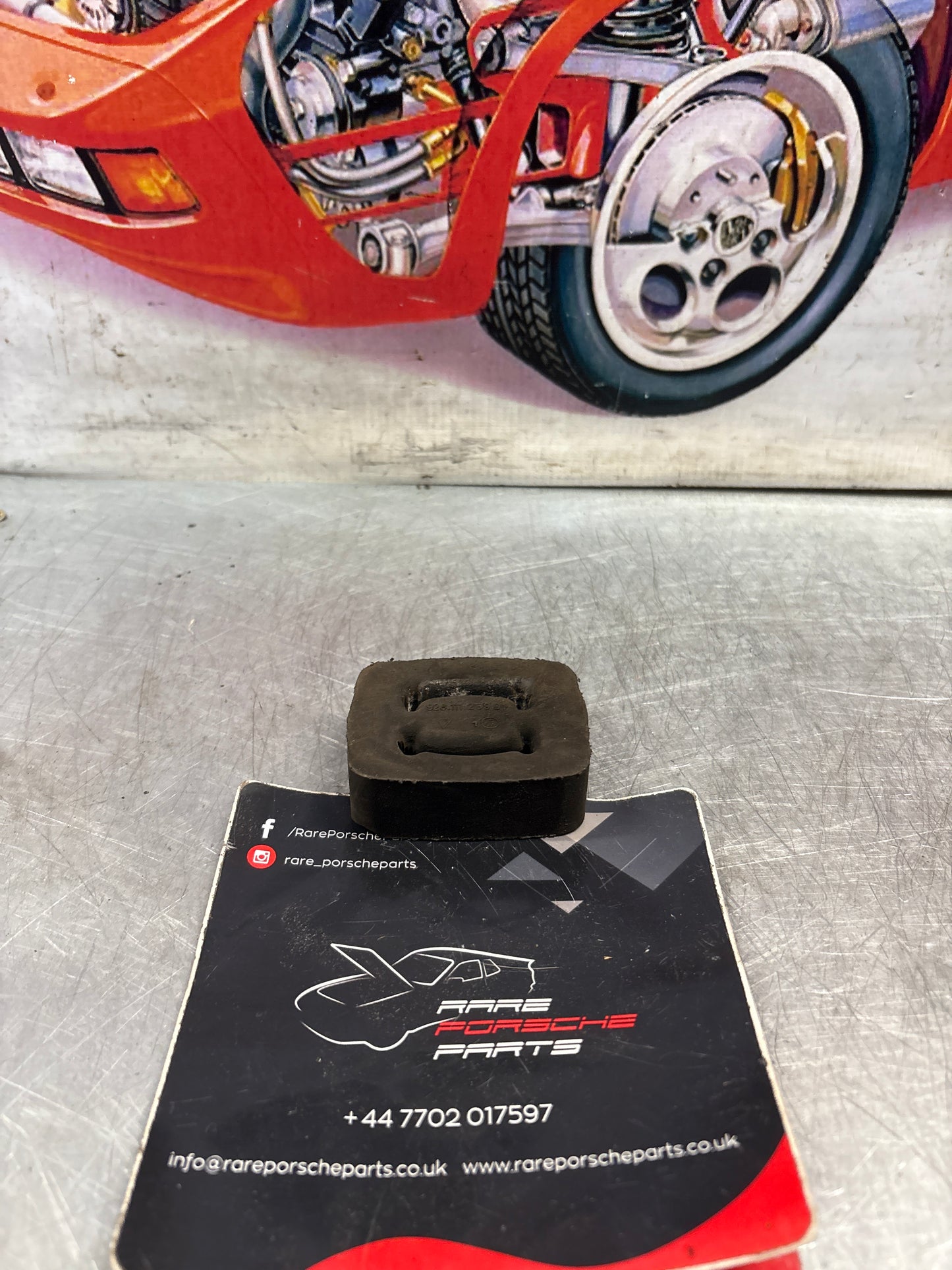 Porsche 968 924 944 928 92811125901 Exhaust Rubber Mounting used