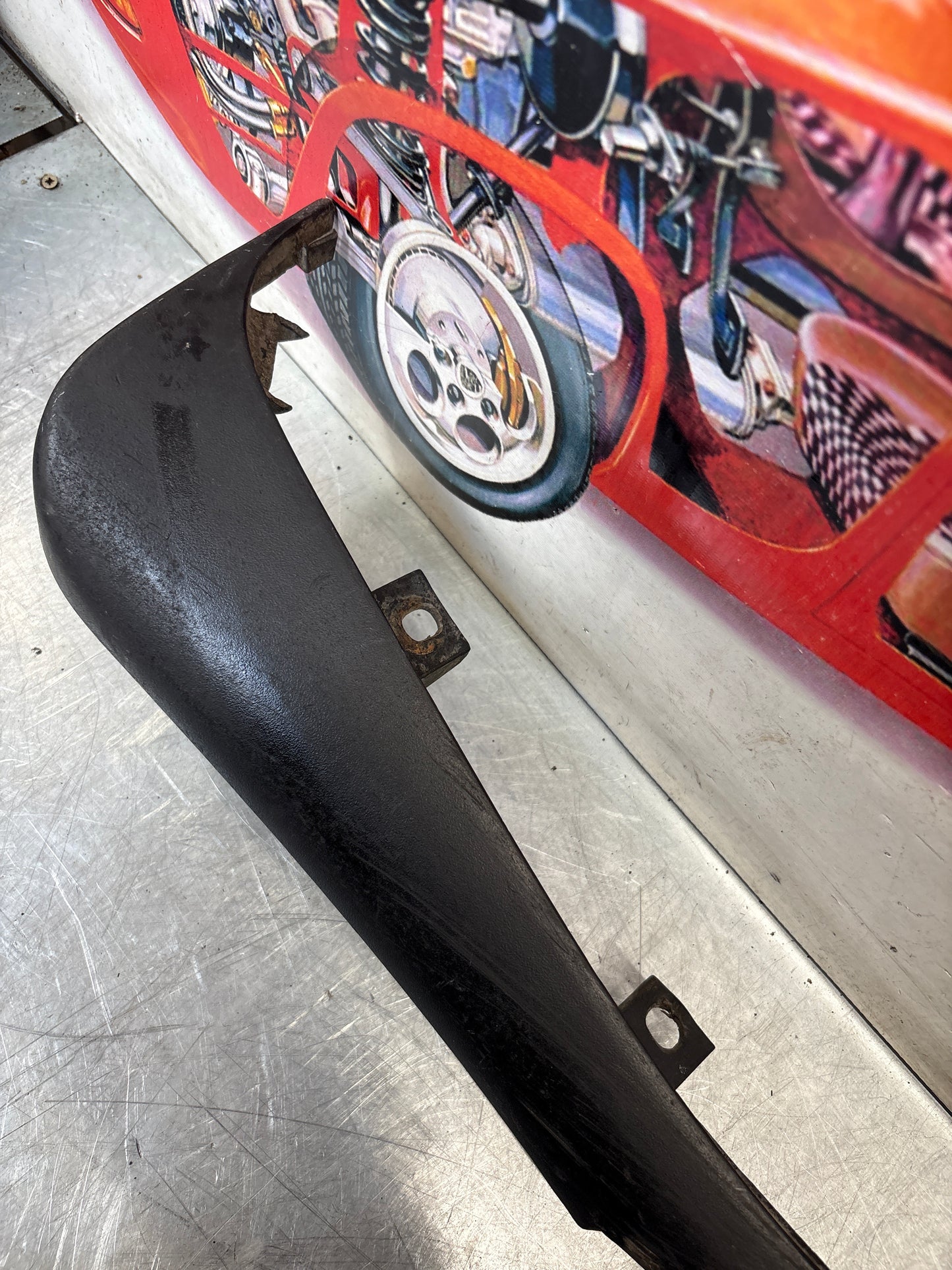 Porsche 944 lower door sill trim molding right side, for spares or repair 9515591600