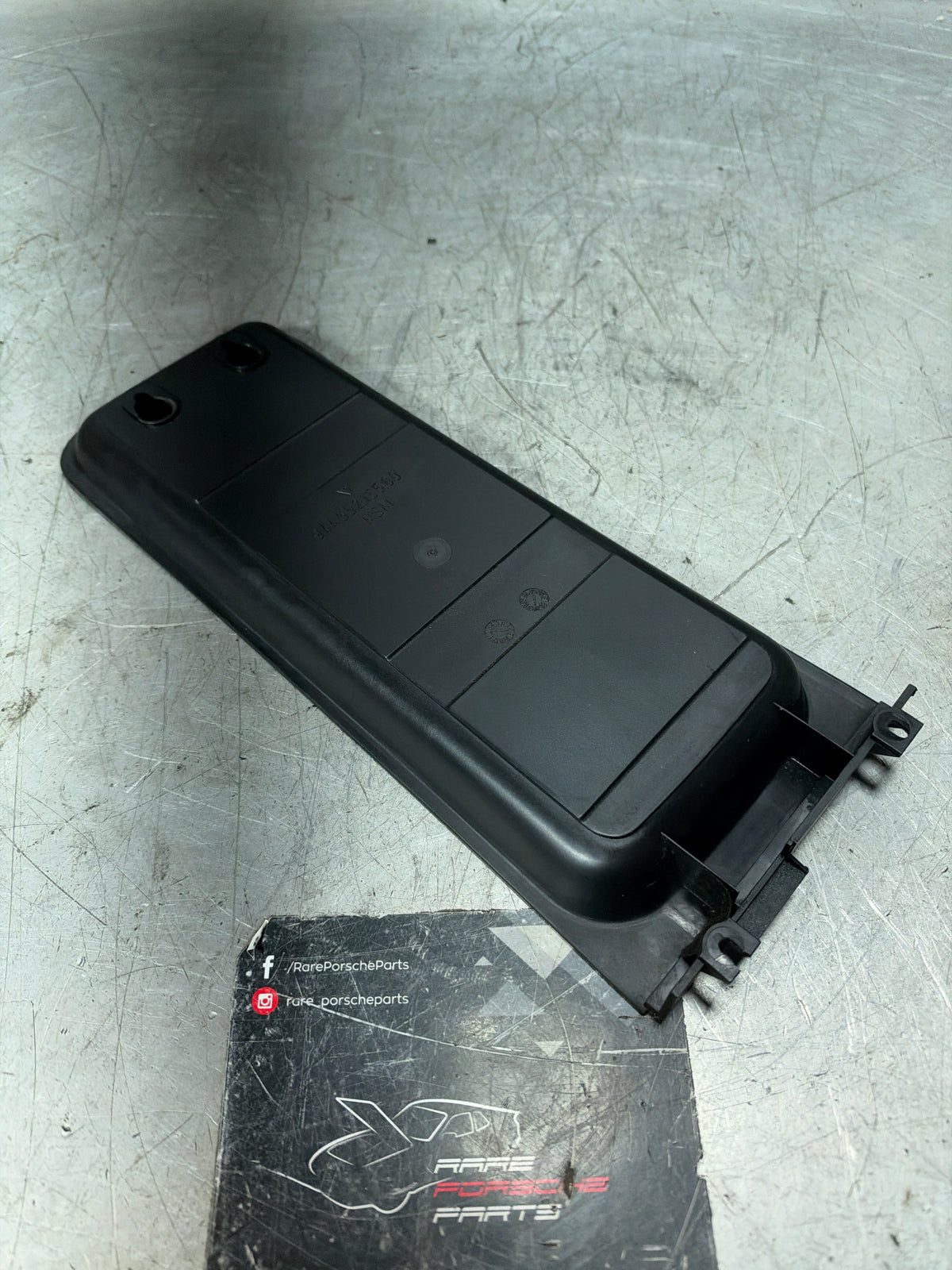 Porsche 944 86-92 armrest tray 94455215500 used (spares or repairs)