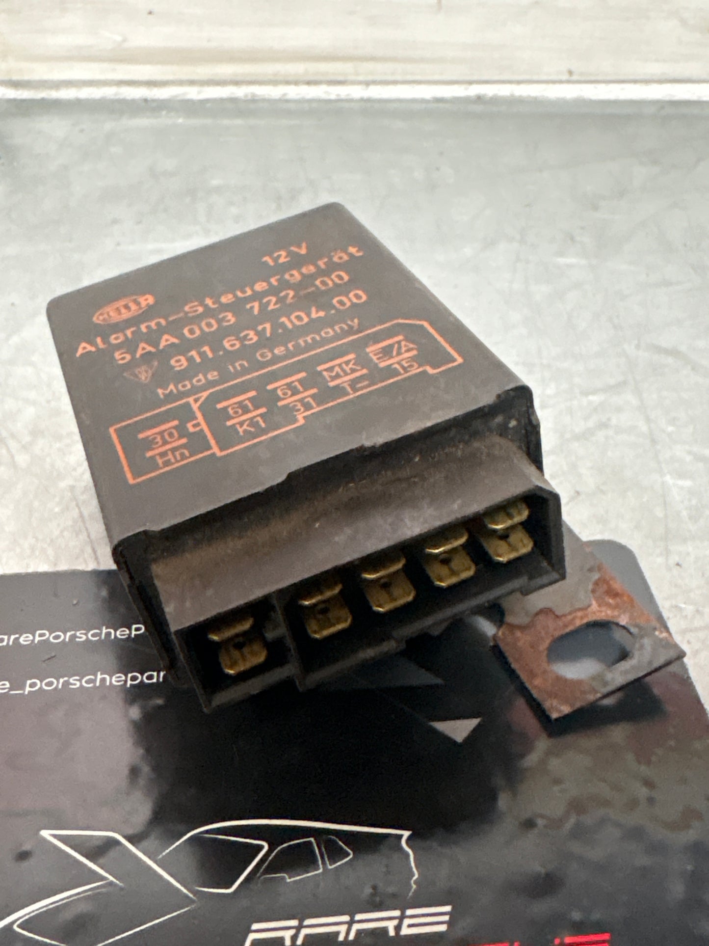 Porsche 911/924/944 Alarmsteuergerät Modul Relais Hella, gebraucht 91163710400