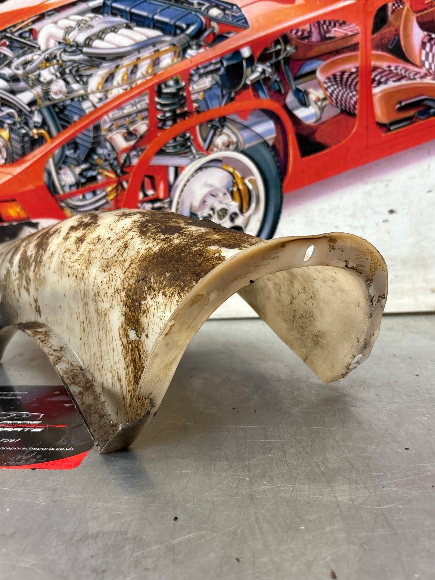 Porsche 924 76-79 filler neck cover, used 477201347C