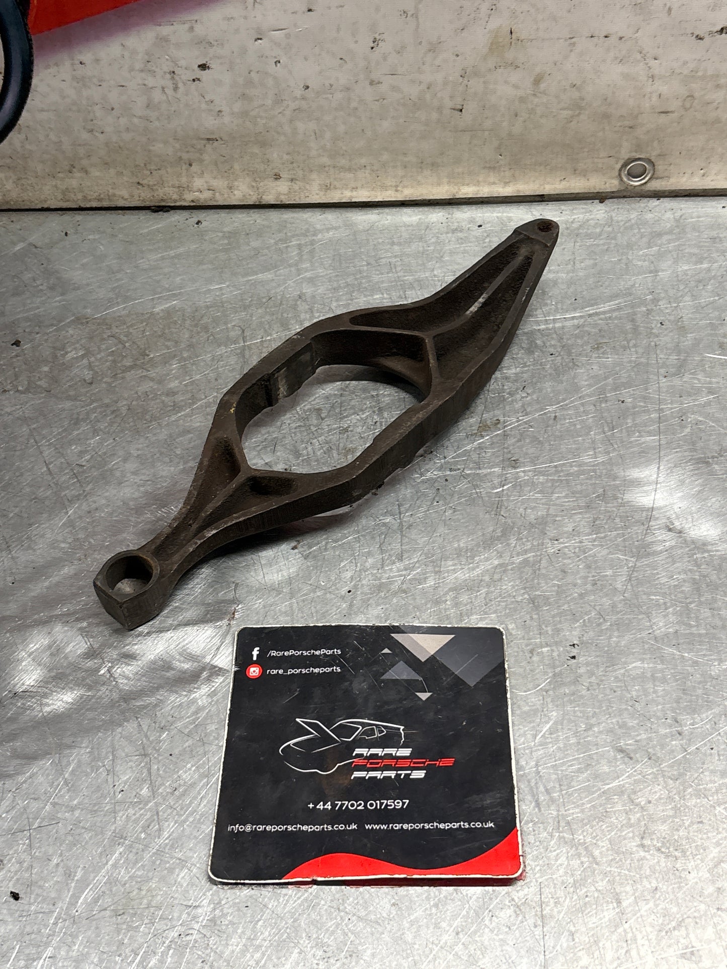 Porsche 928 clutch release lever 92811683206, used