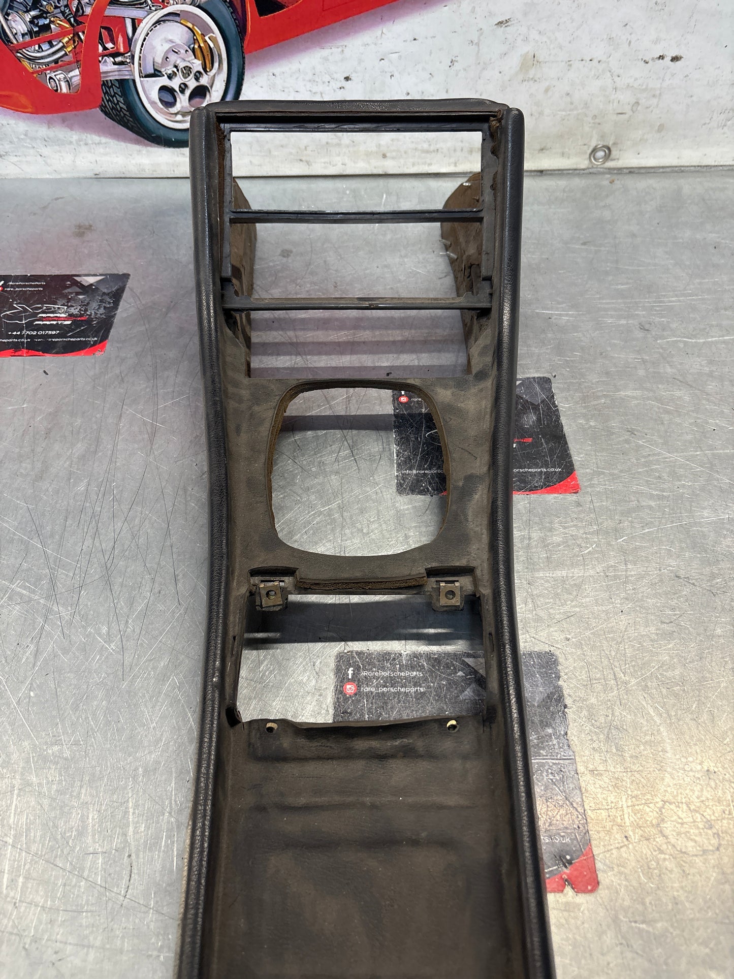 Porsche 944 centre console black 94455205100 used