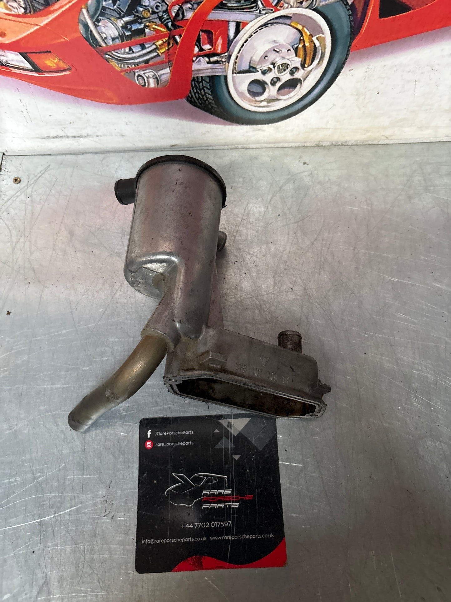 Porsche 928 oil filter housing, used 9281077091R