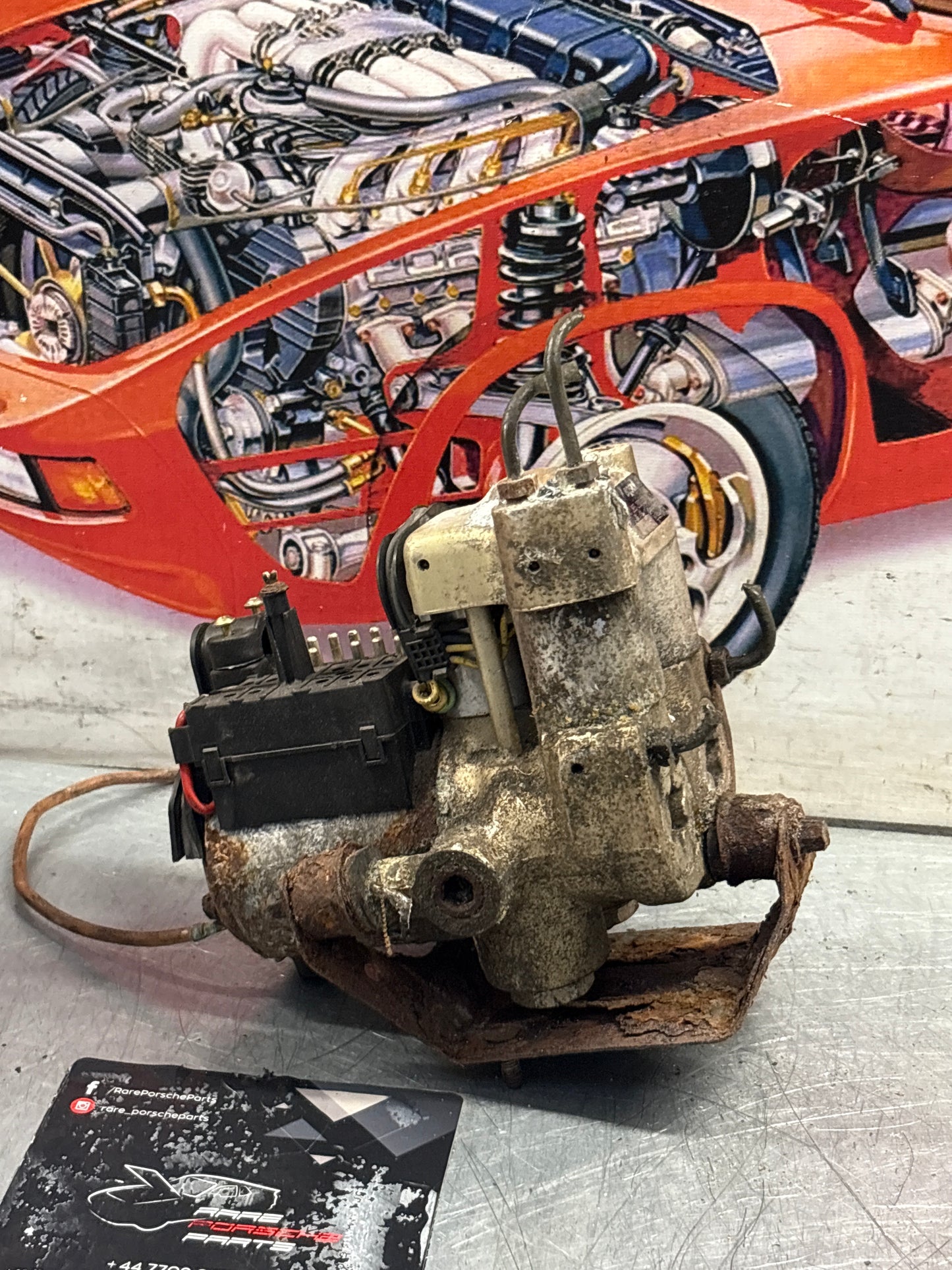 Porsche 944 Turbo Bosch ABS pump, used 0265200038 / 95135511301