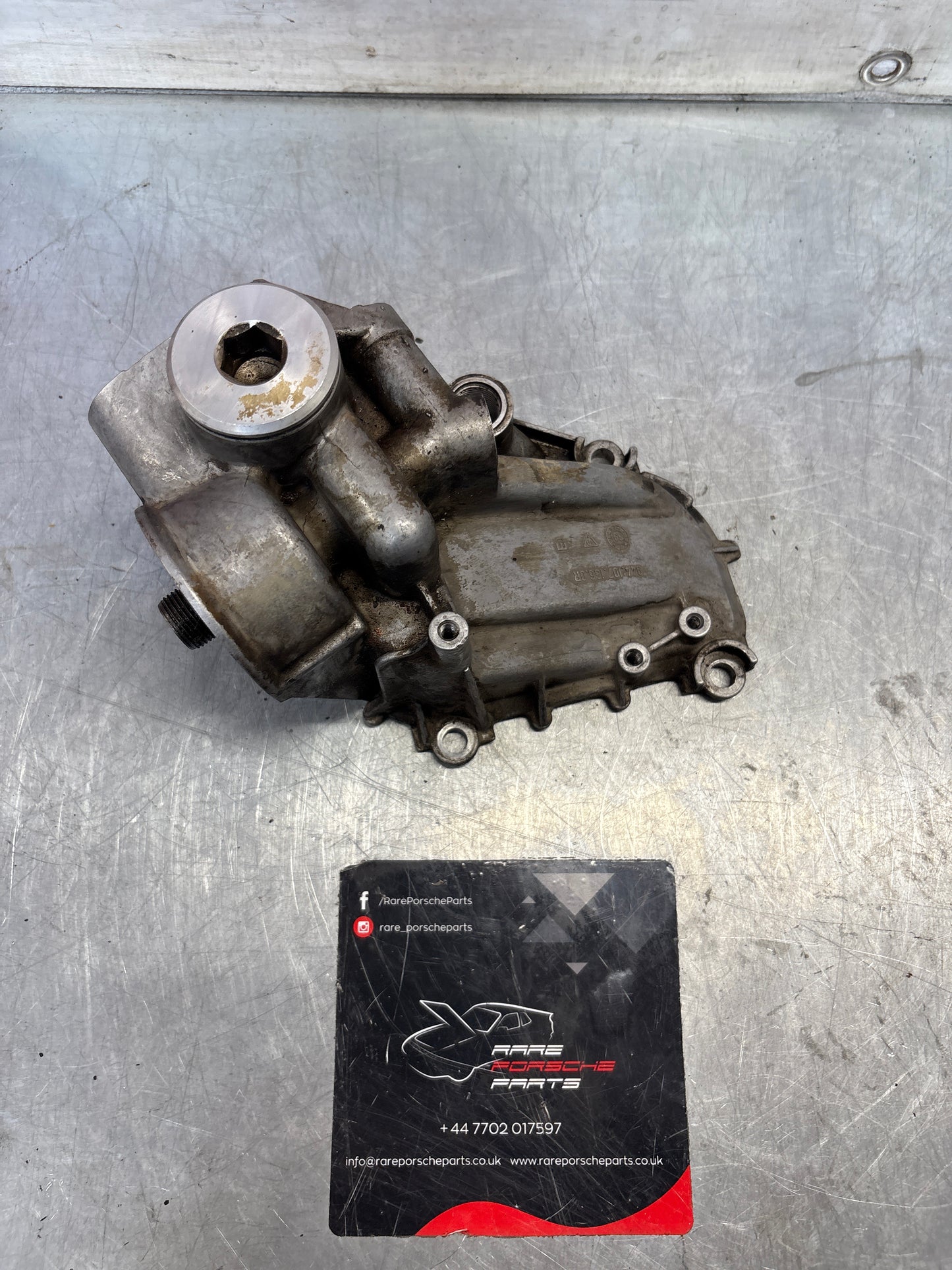 Porsche 944 S2 Oil Filter Housing, used 9441071560R